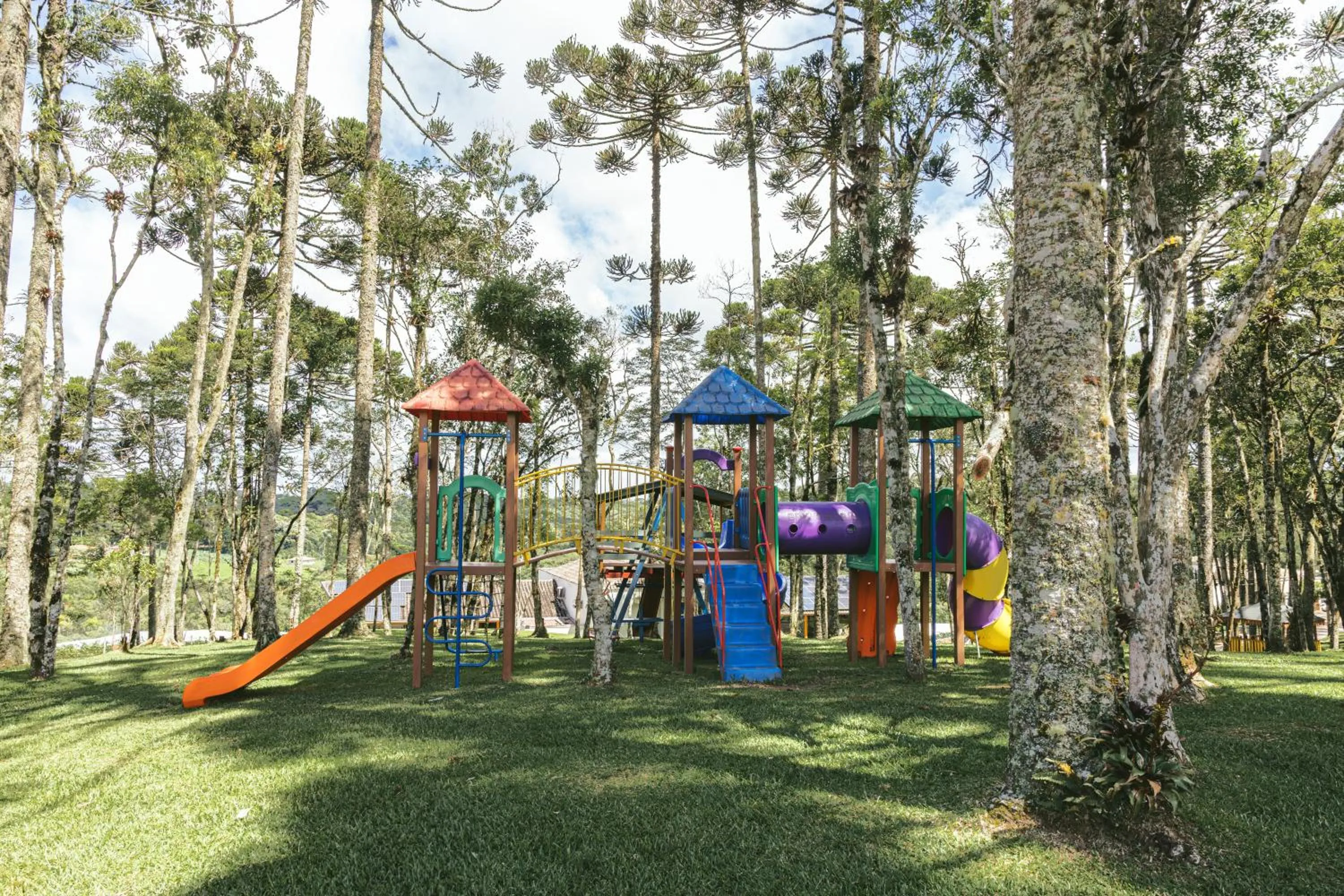 Children play ground in Hotel Boutique Vinícola Araucária by Slaviero Hotéis