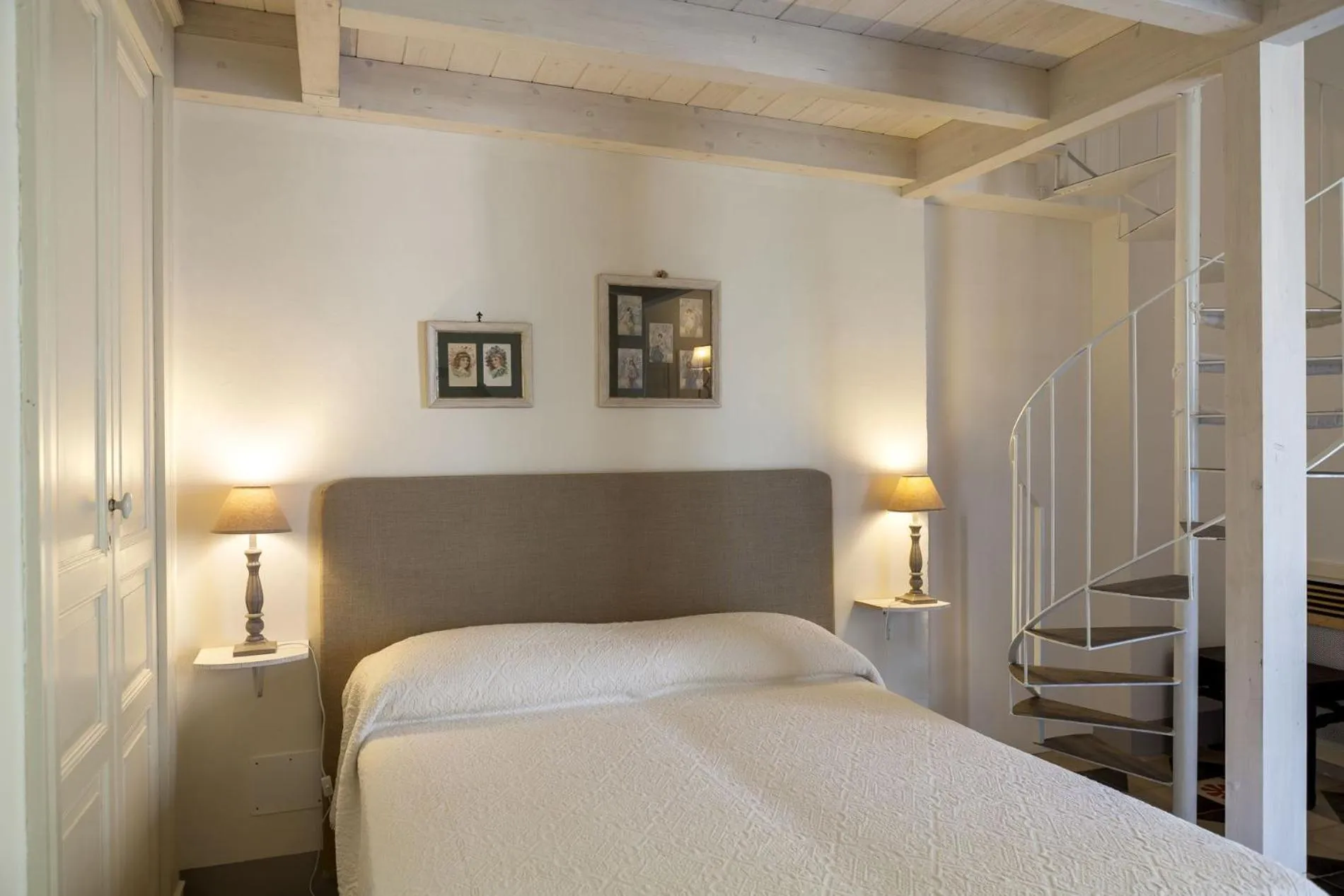 Bedroom in Palazzo Siena - Home & More