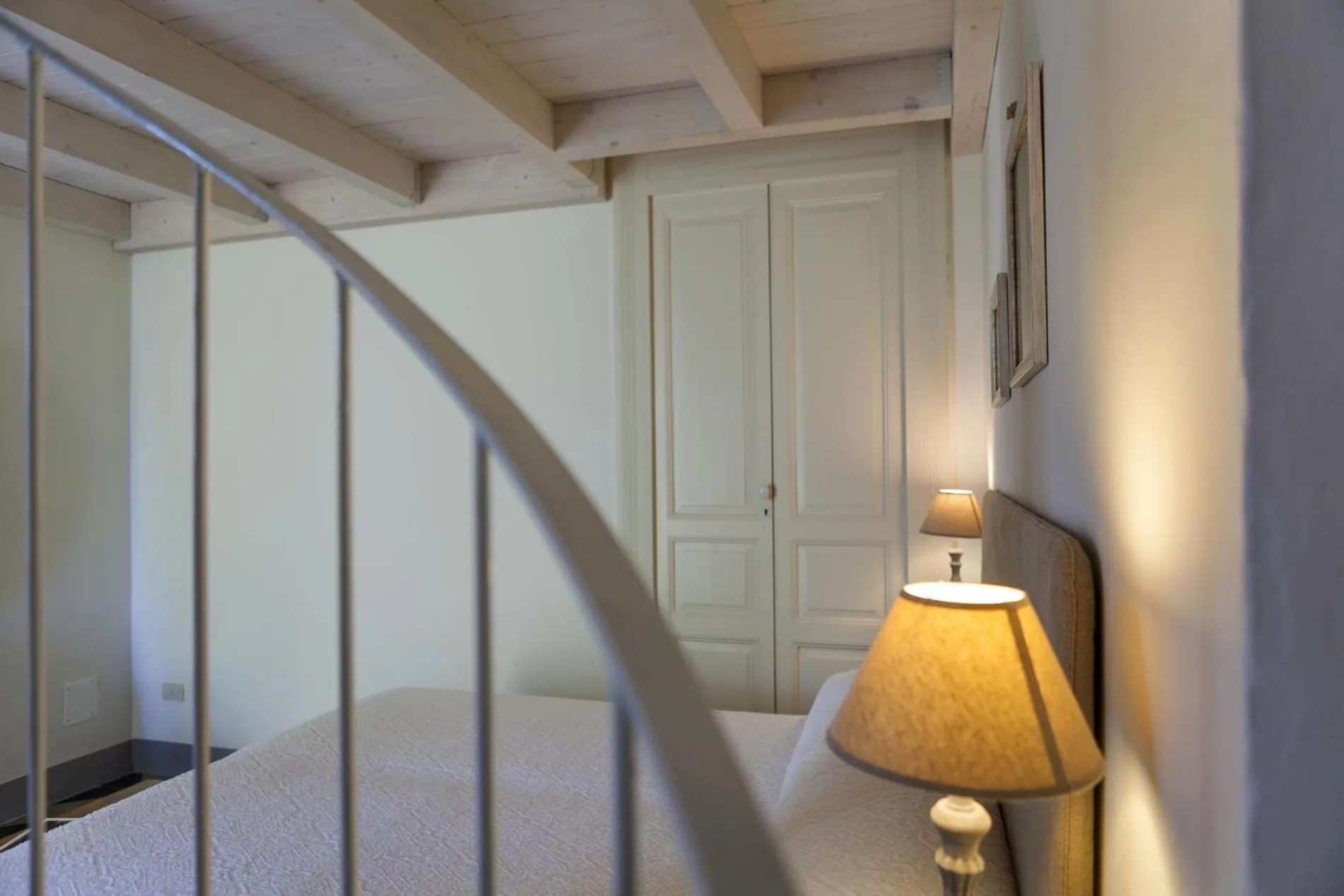 wardrobe in Palazzo Siena - Home & More