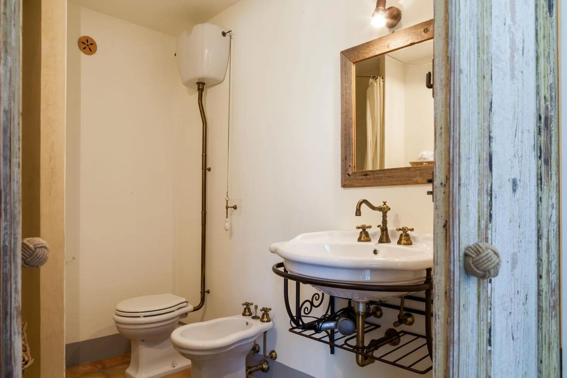 Bathroom in Palazzo Siena - Home & More