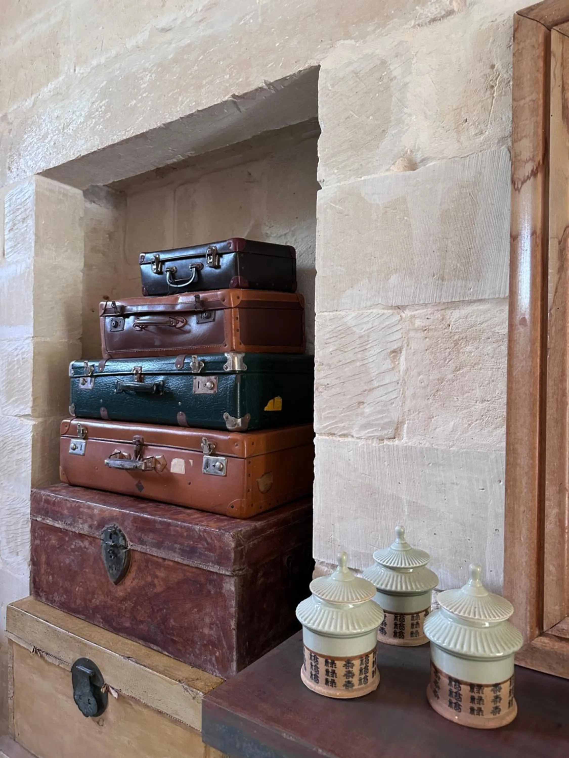 Decorative detail in Palazzo Siena - Home & More