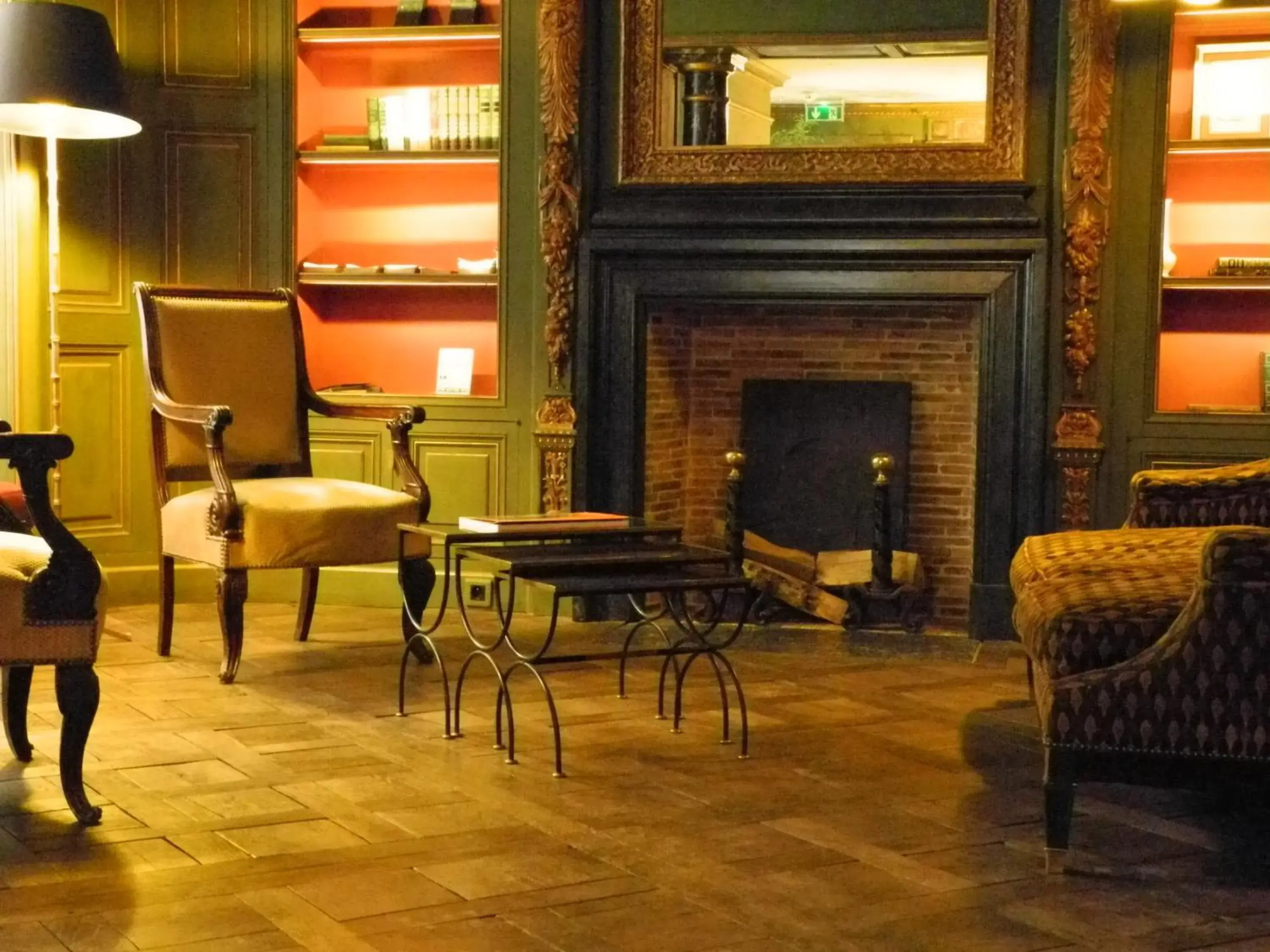 Lounge or bar in Hôtel du Vieux Marais Lounge or bar in Hôtel du Vieux Marais