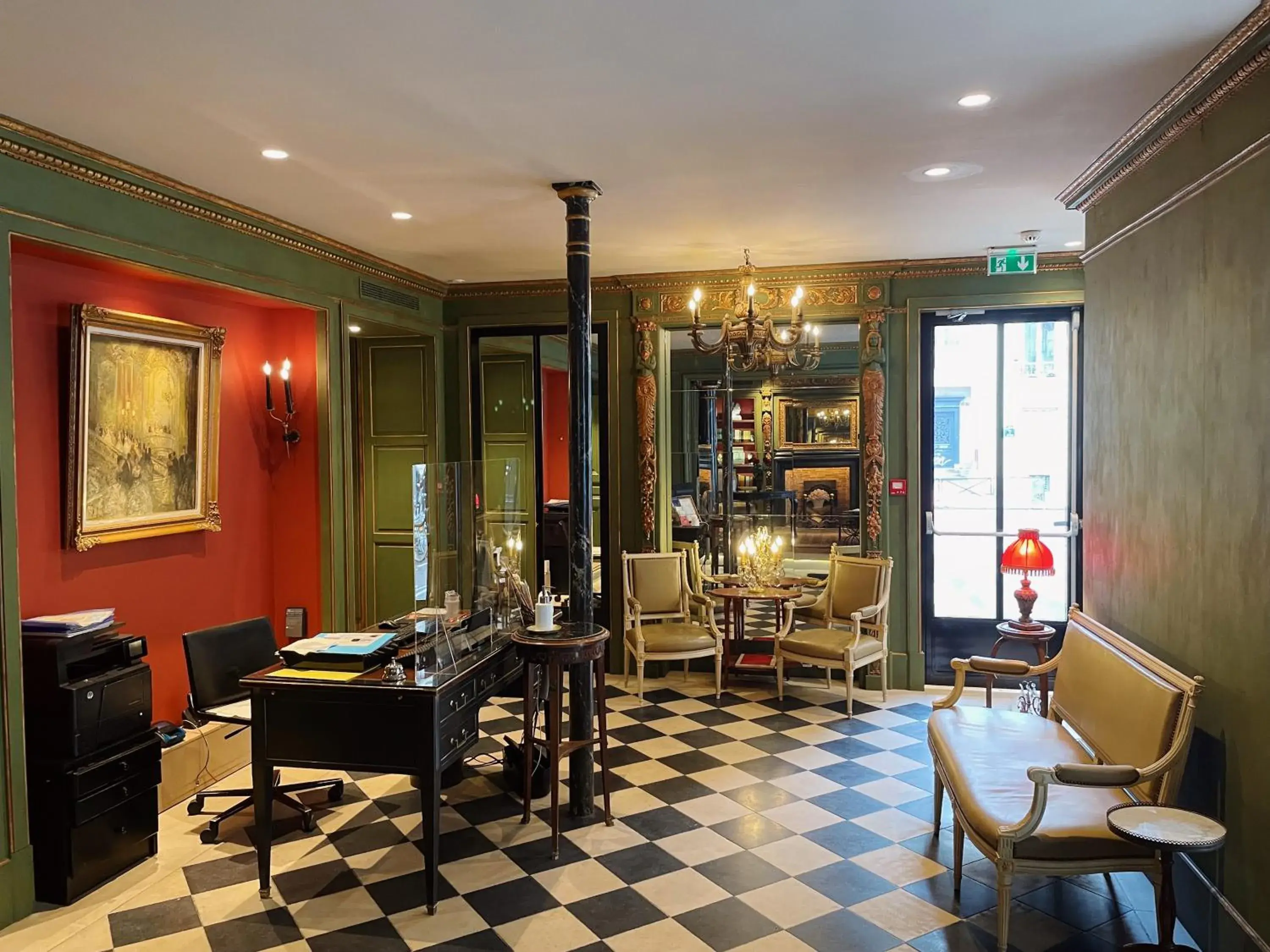 Lobby or reception in Hôtel du Vieux Marais Lobby or reception in Hôtel du Vieux Marais