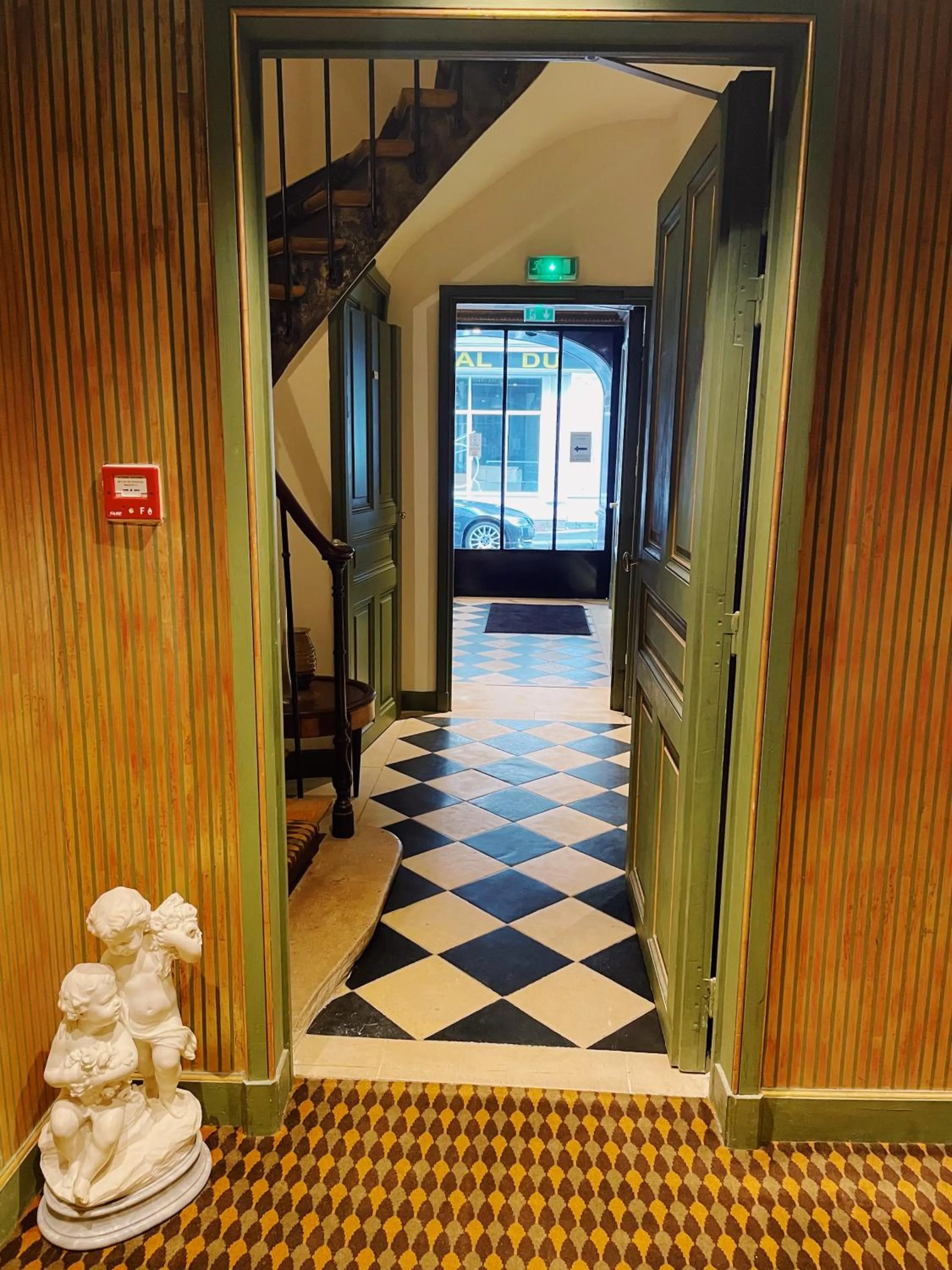 Decorative detail in Hôtel du Vieux Marais