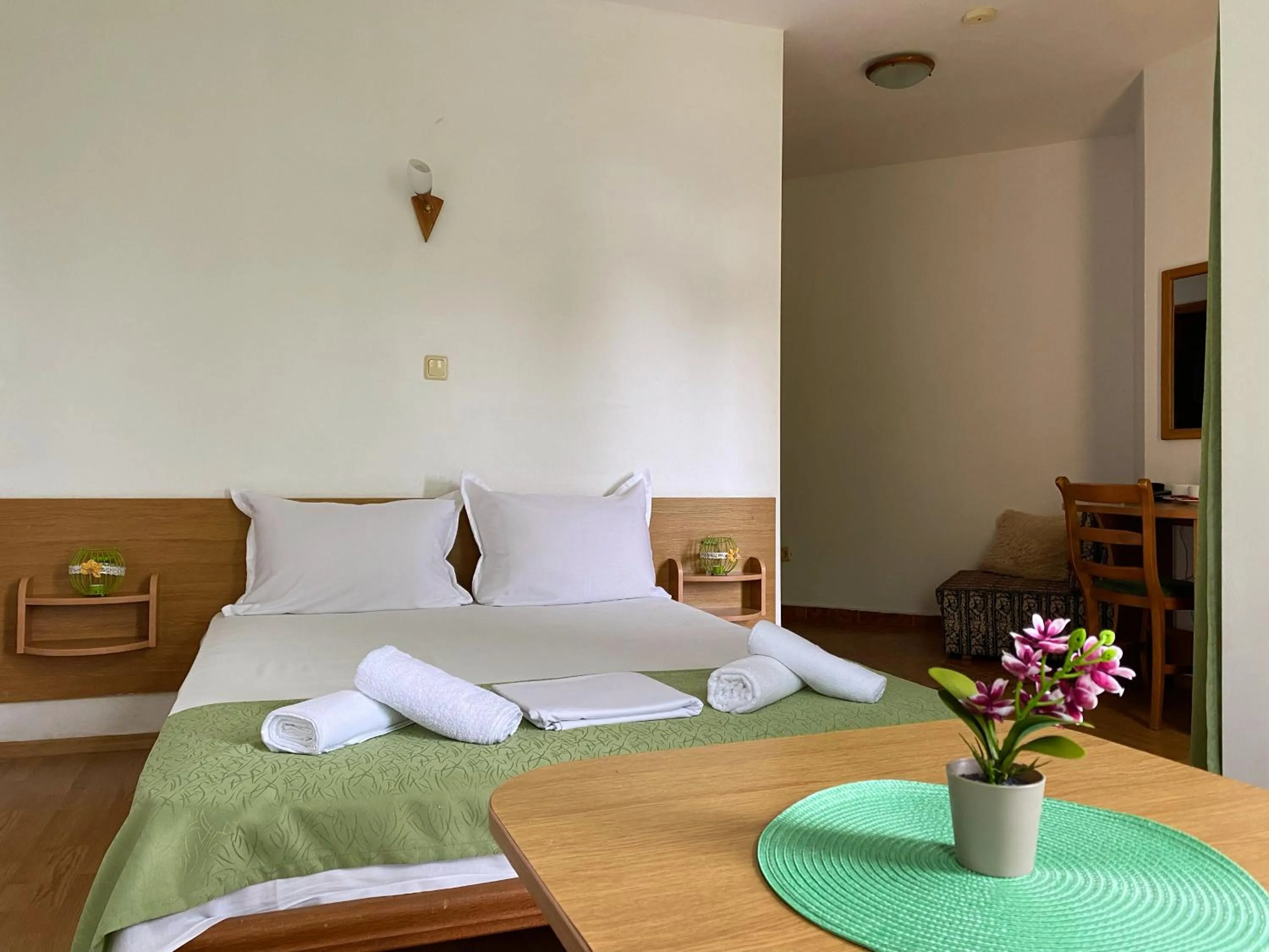 Bedroom, Bed in SUNARITA