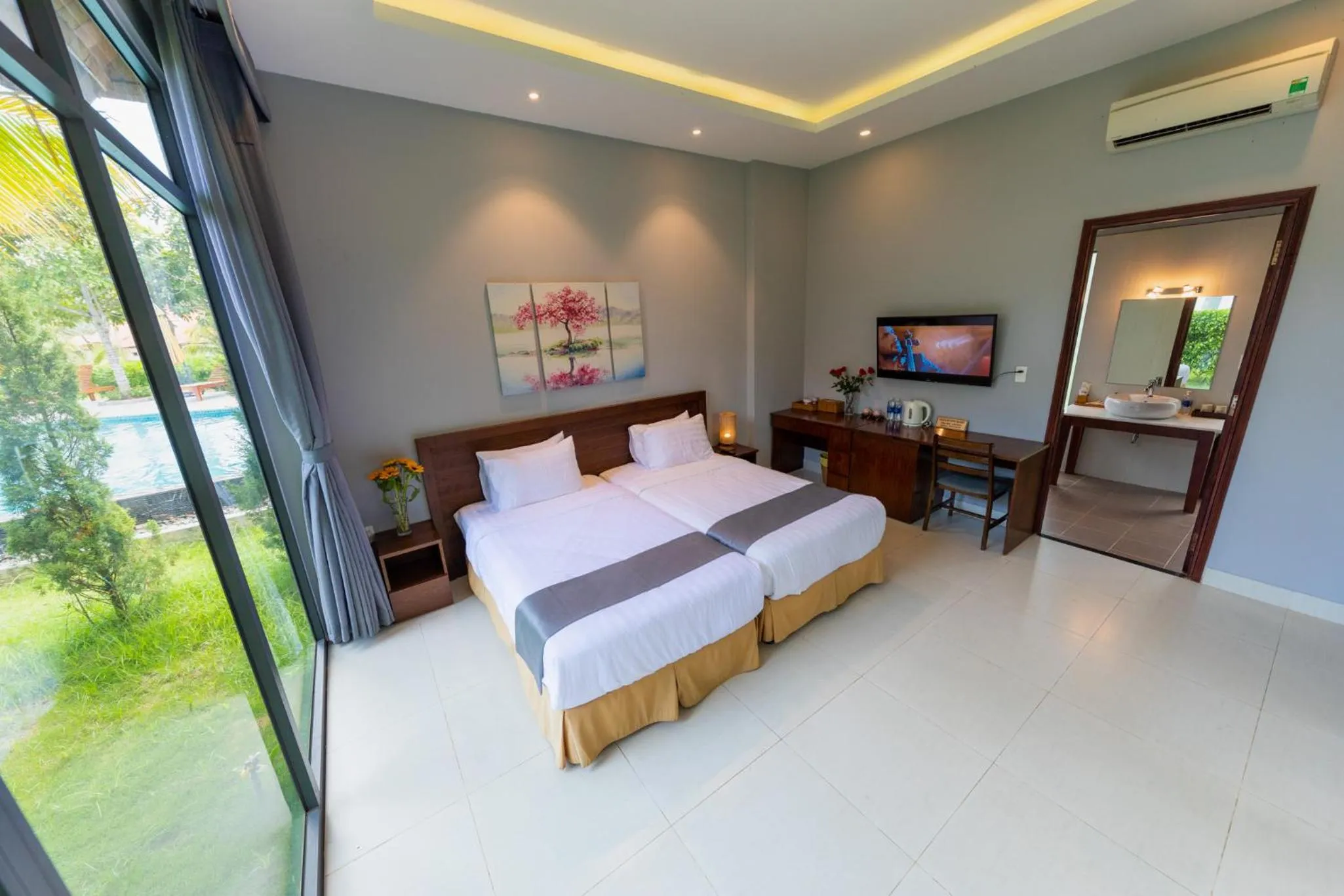 Bed in Emerald Garden Retreat