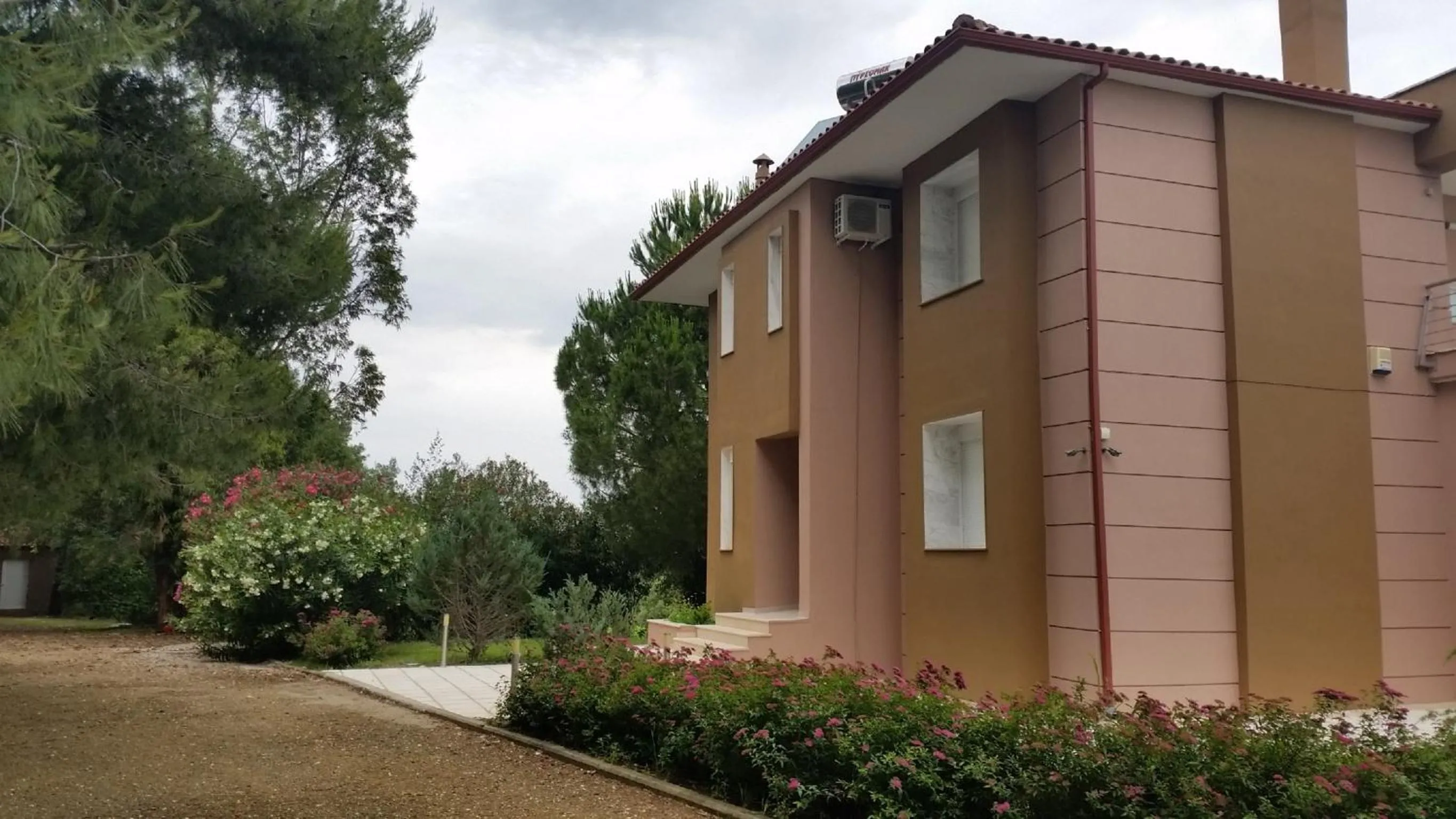 Property building in Villa Anna Maria Kriopigi Private Pool & Sea View 5 Bedrooms