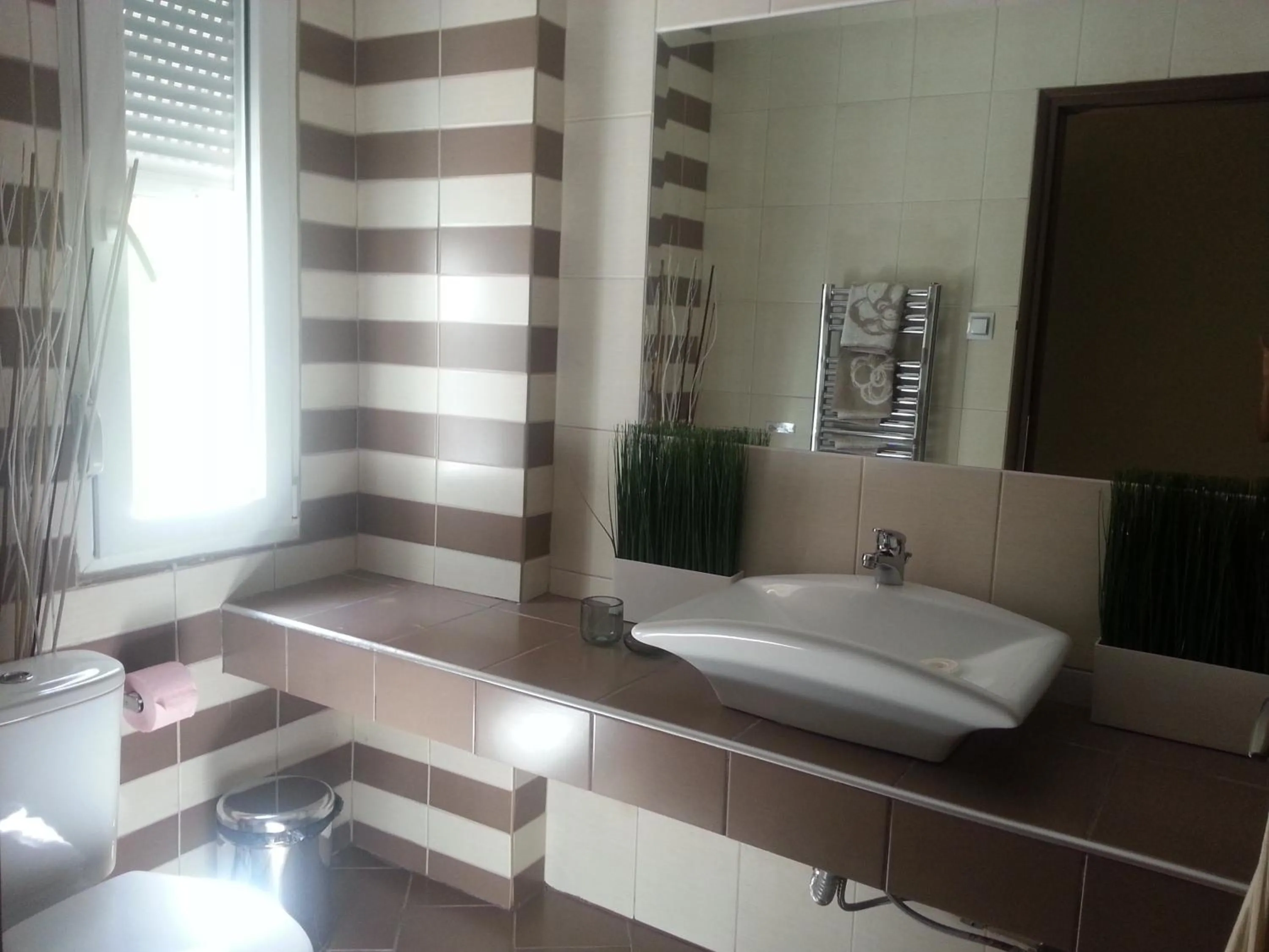 Toilet, Bed in Villa Anna Maria Kriopigi Private Pool & Sea View 5 Bedrooms