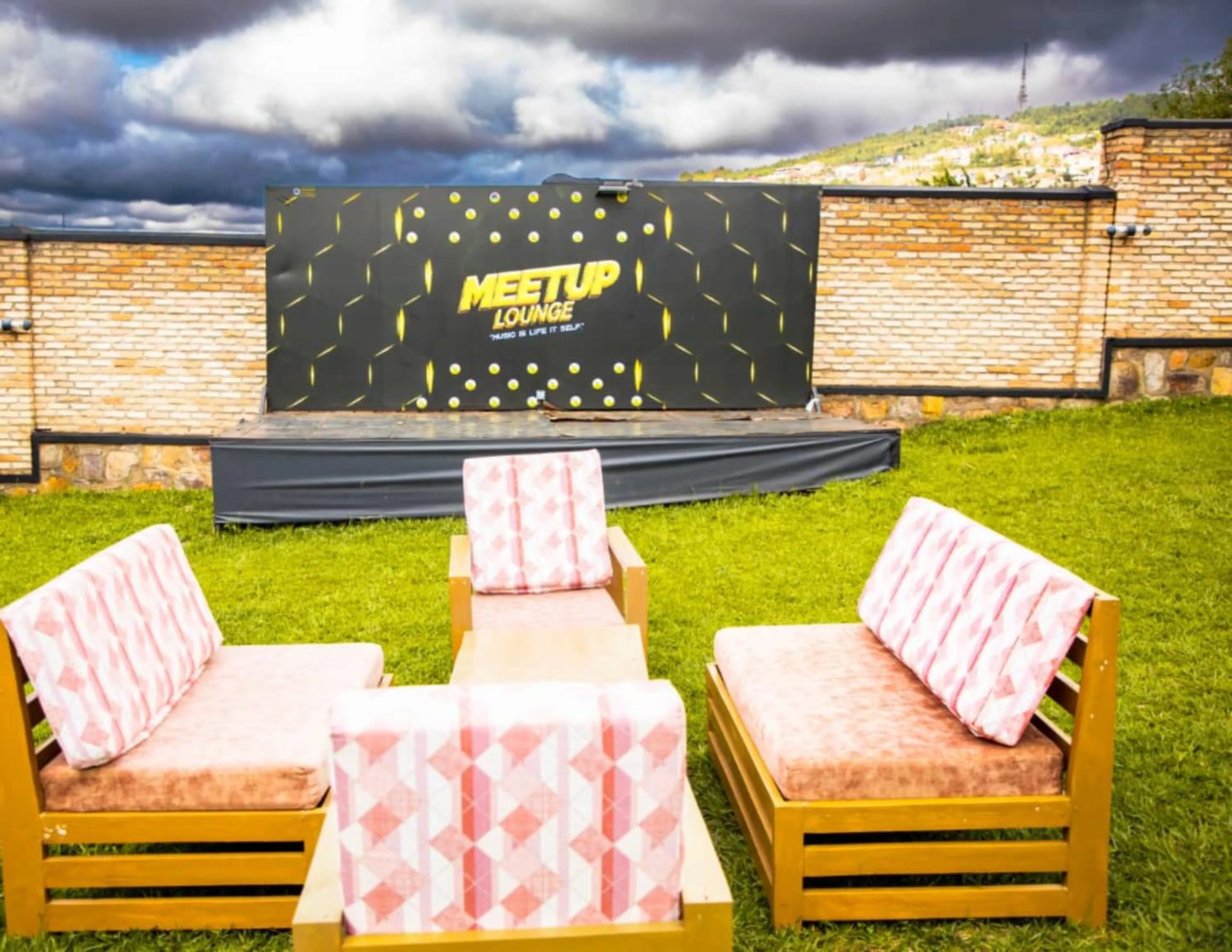 Day in Amariah Villa