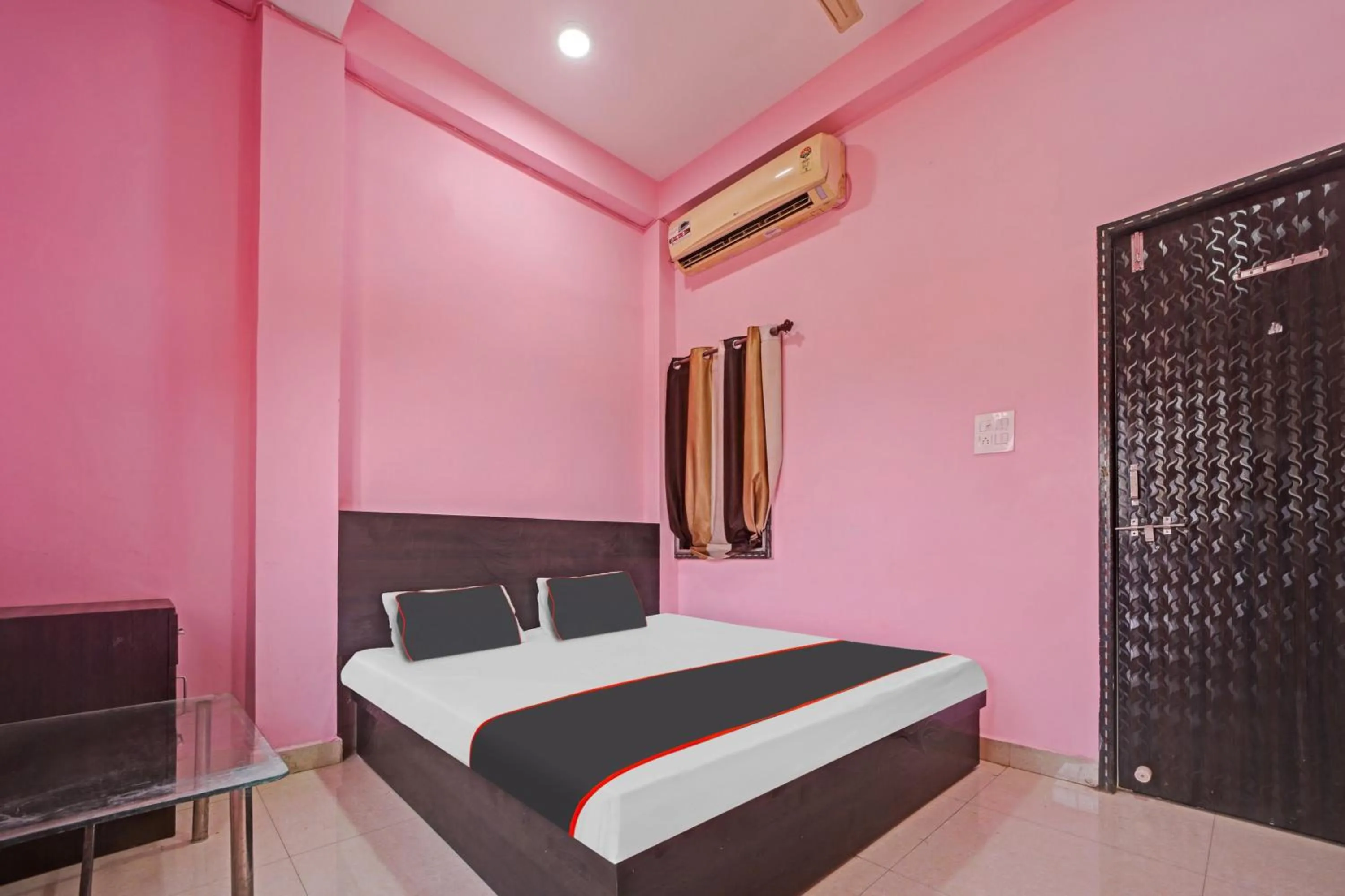 Bedroom in Hotel O Air Palace