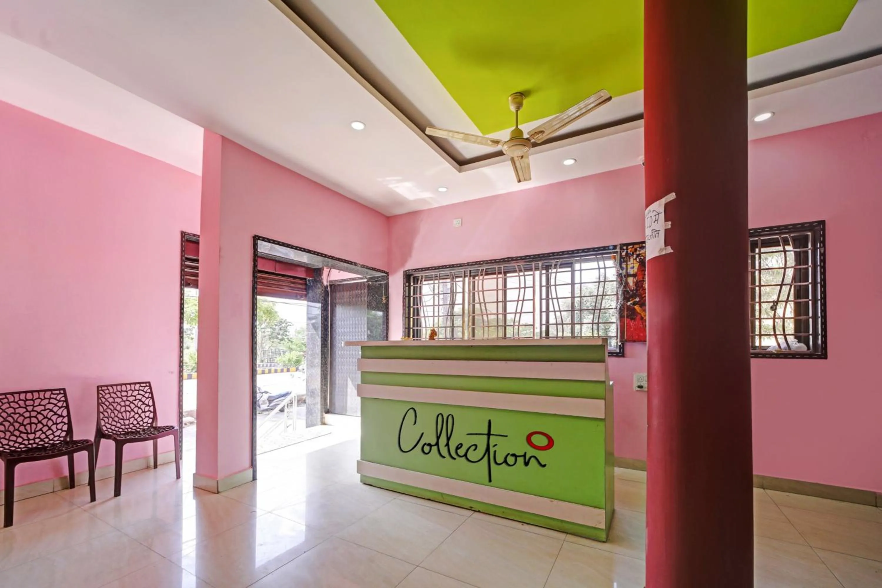 Lobby or reception in Hotel O Air Palace