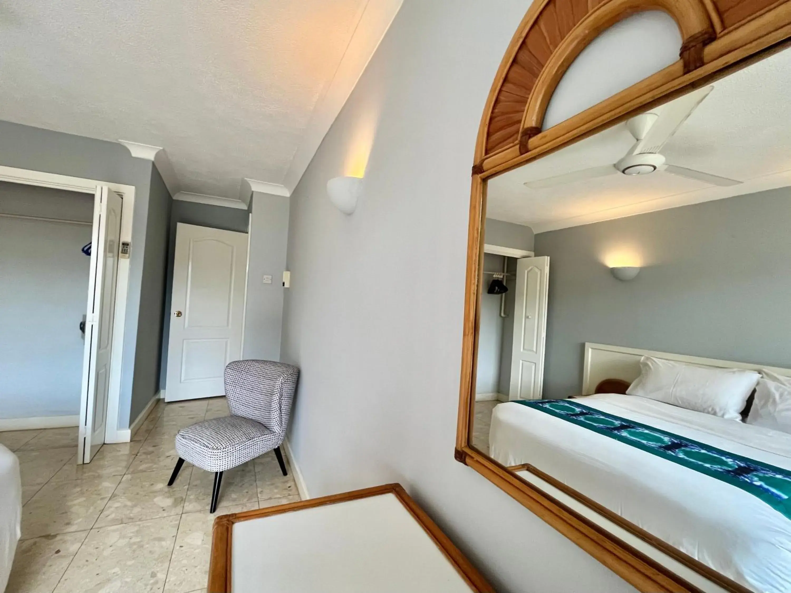 Deluxe Two-Bedroom Villa in Kololi Beach Resort Deluxe Two-Bedroom Villa in Kololi Beach Resort