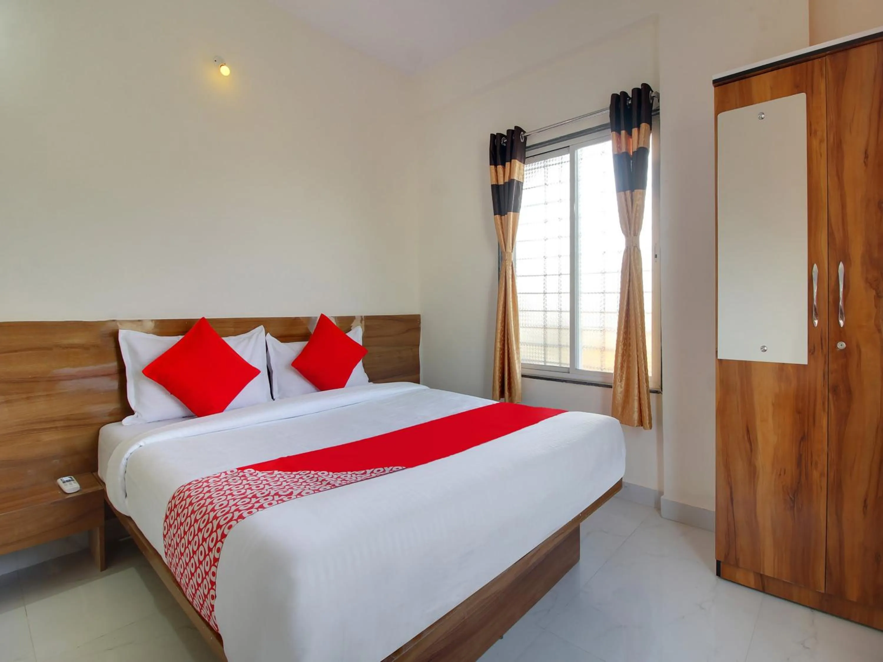 Lobby or reception in Hotel O Silver 9