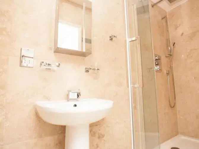 Standard Double Room in Bridge Hotel Brandon Standard Double Room in Bridge Hotel Brandon