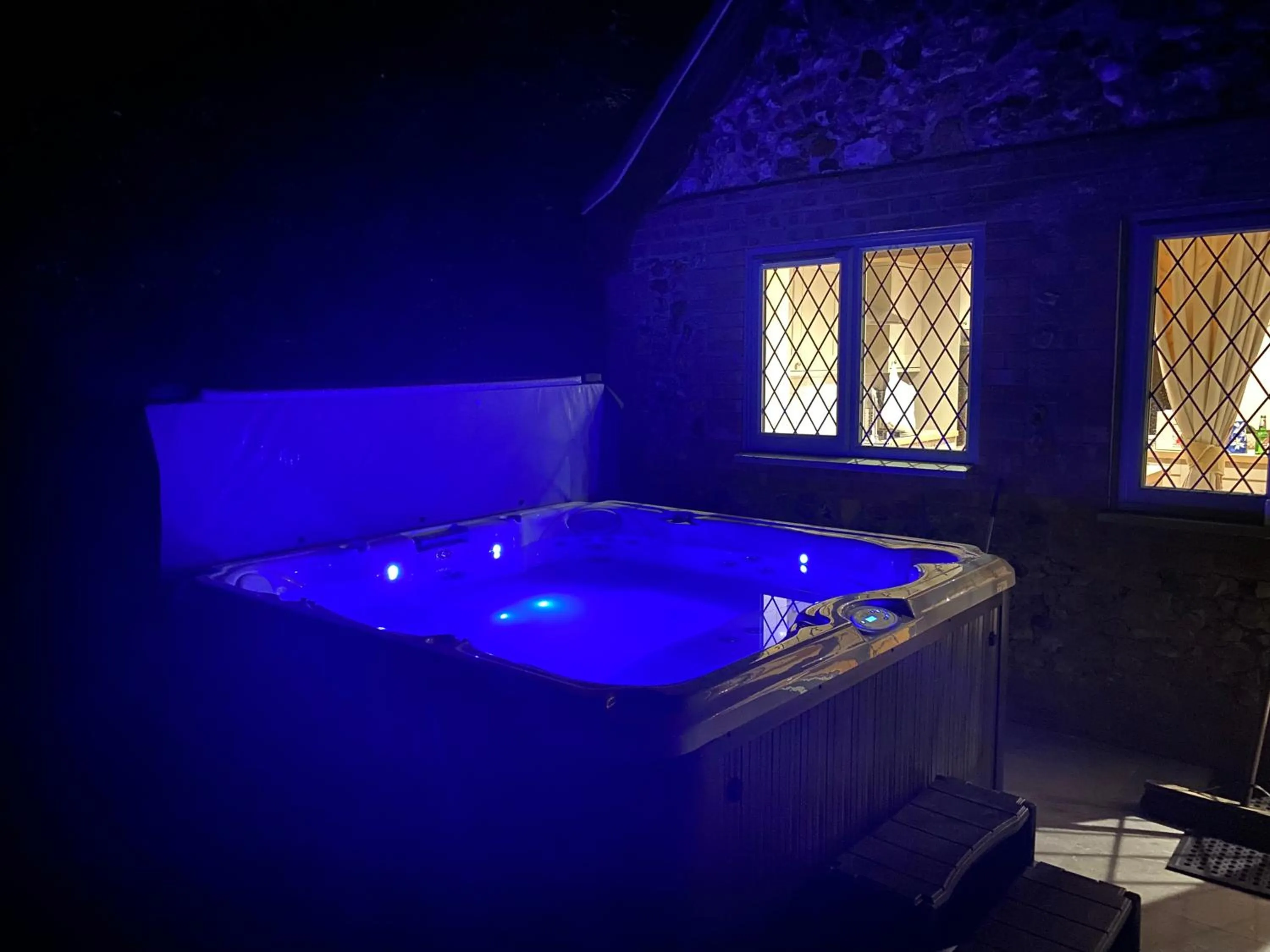 Hot Tub in Bridge Hotel Brandon