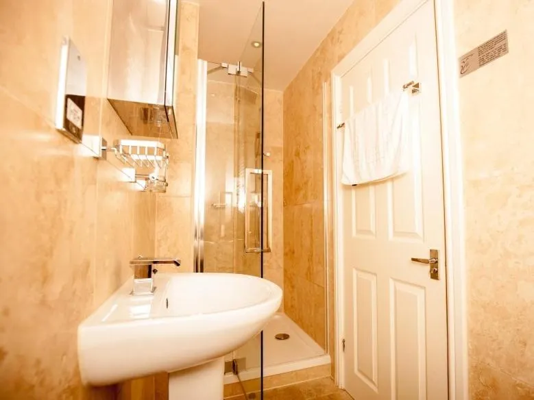 Bridge Hotel Brandon