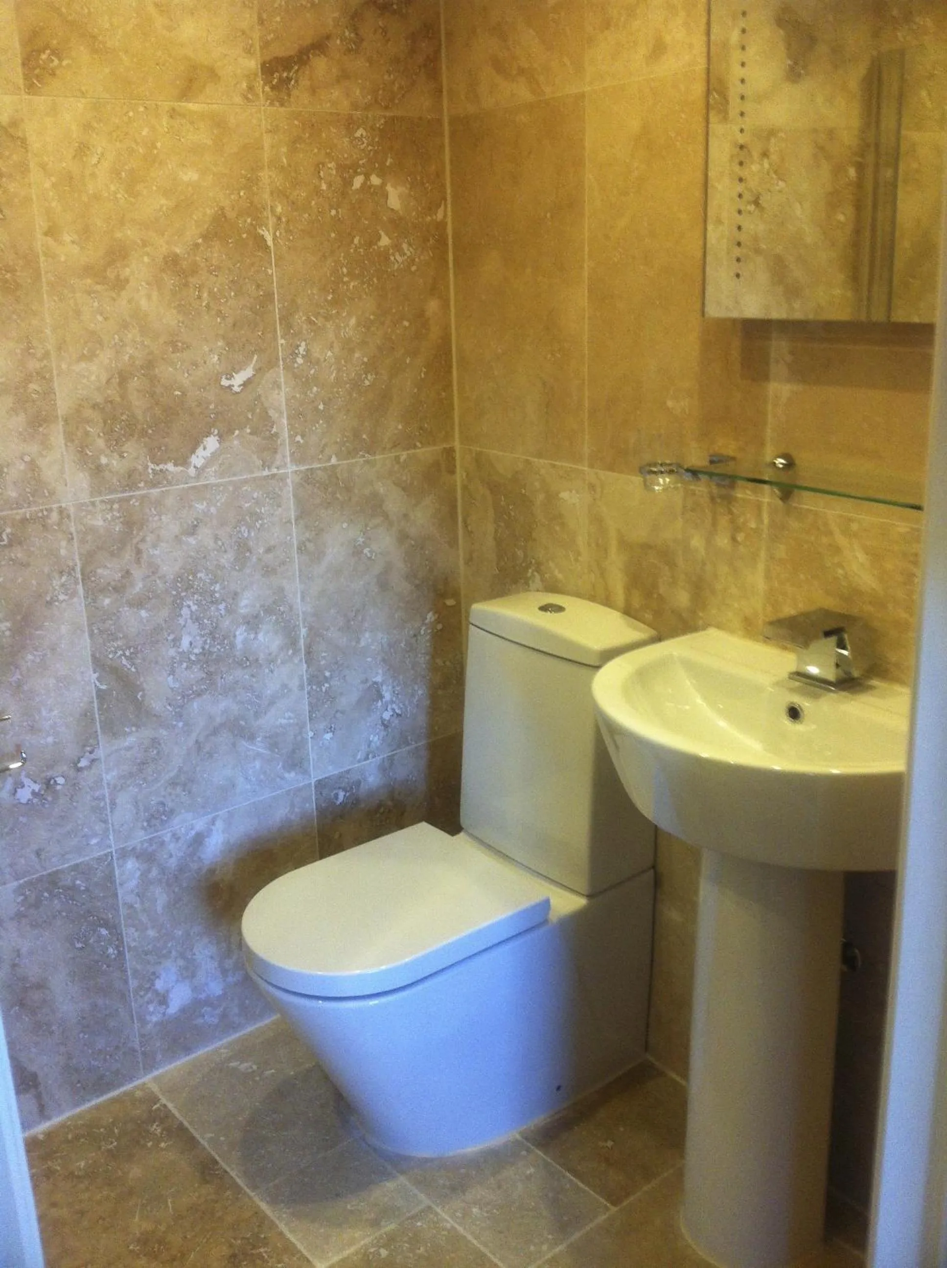 Bathroom in Bridge Hotel Brandon