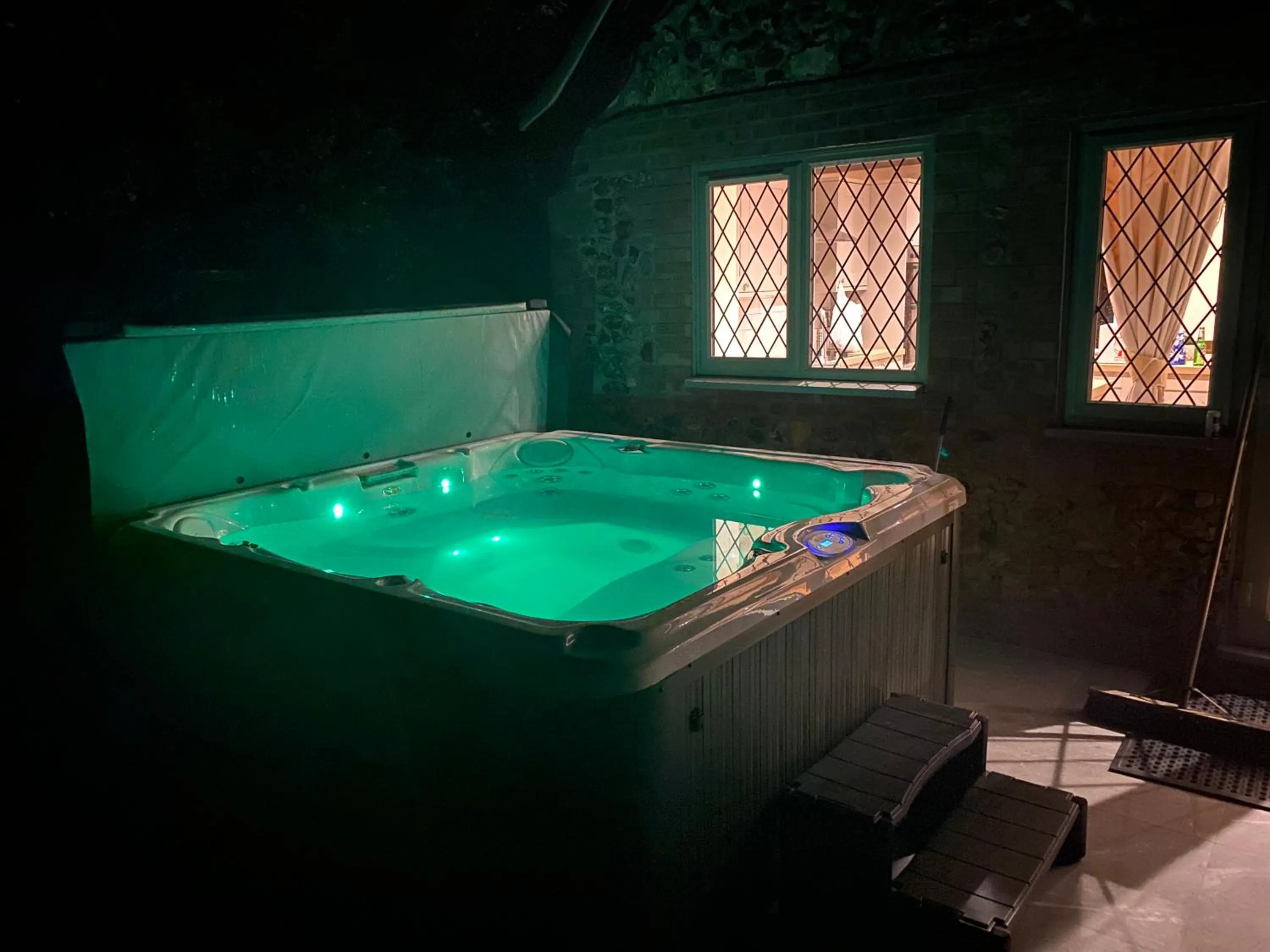 Hot Tub in Bridge Hotel Brandon