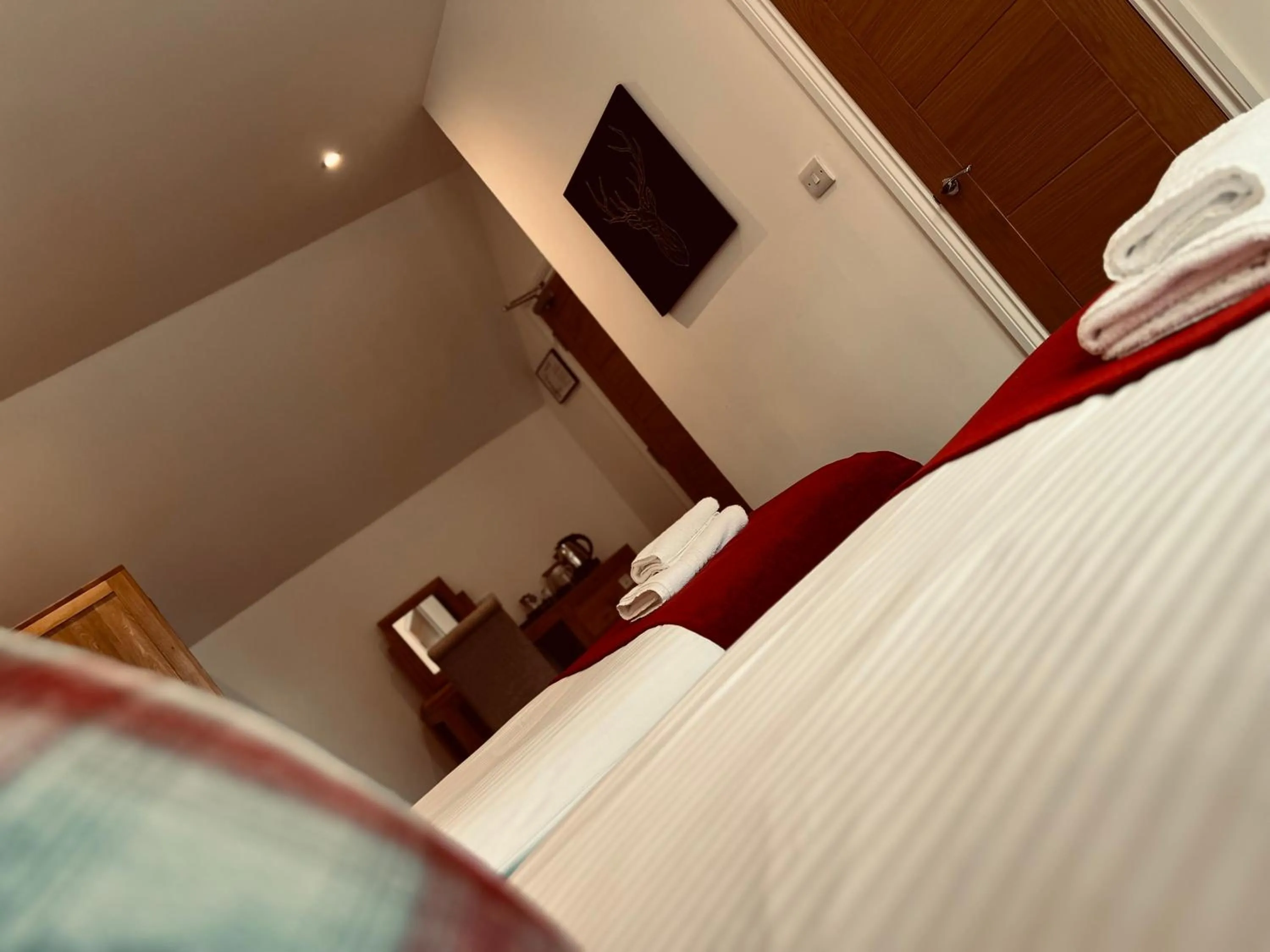 Bedroom, Bed in Bettyhill Hotel