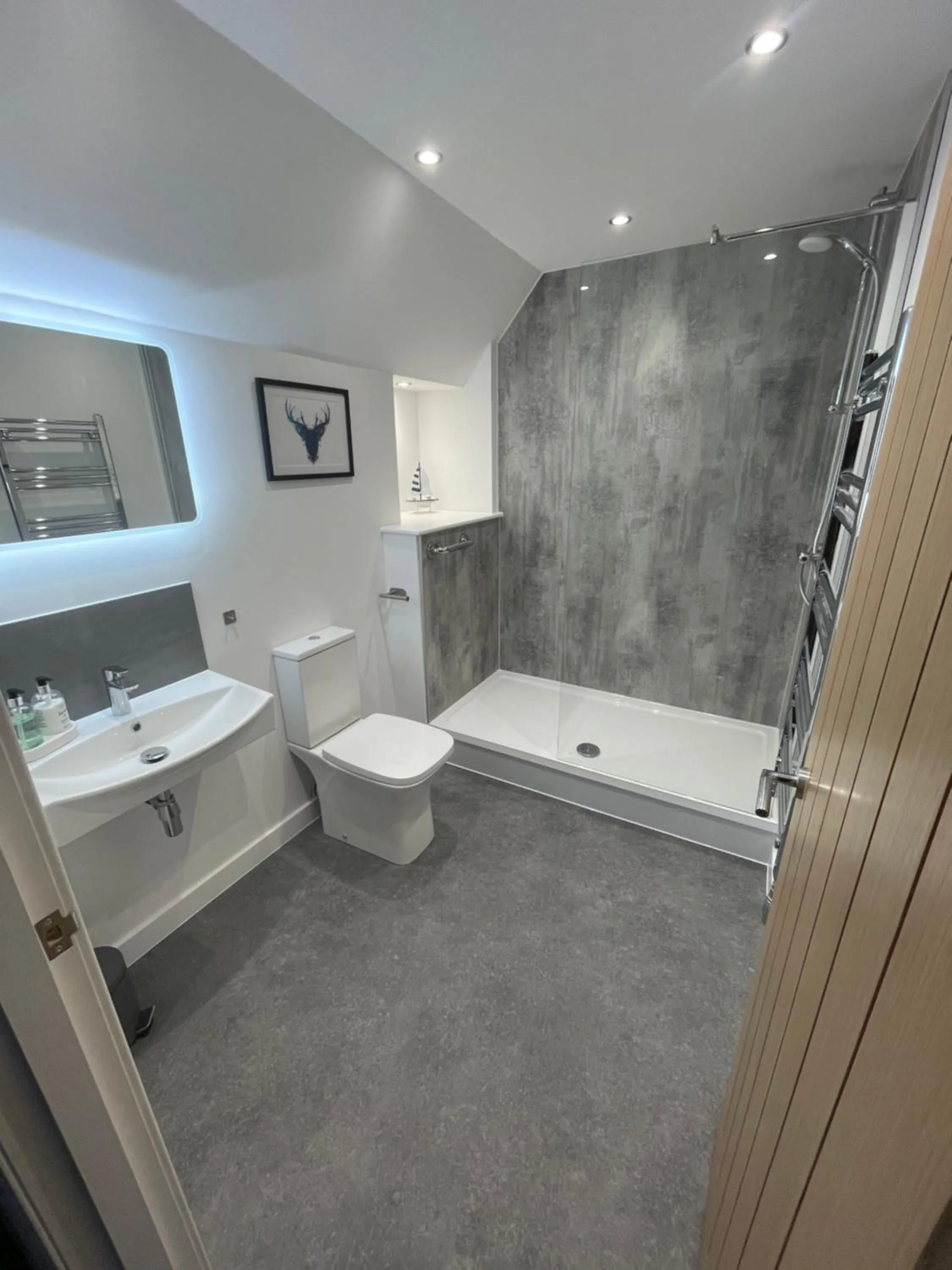 Bathroom in Bettyhill Hotel