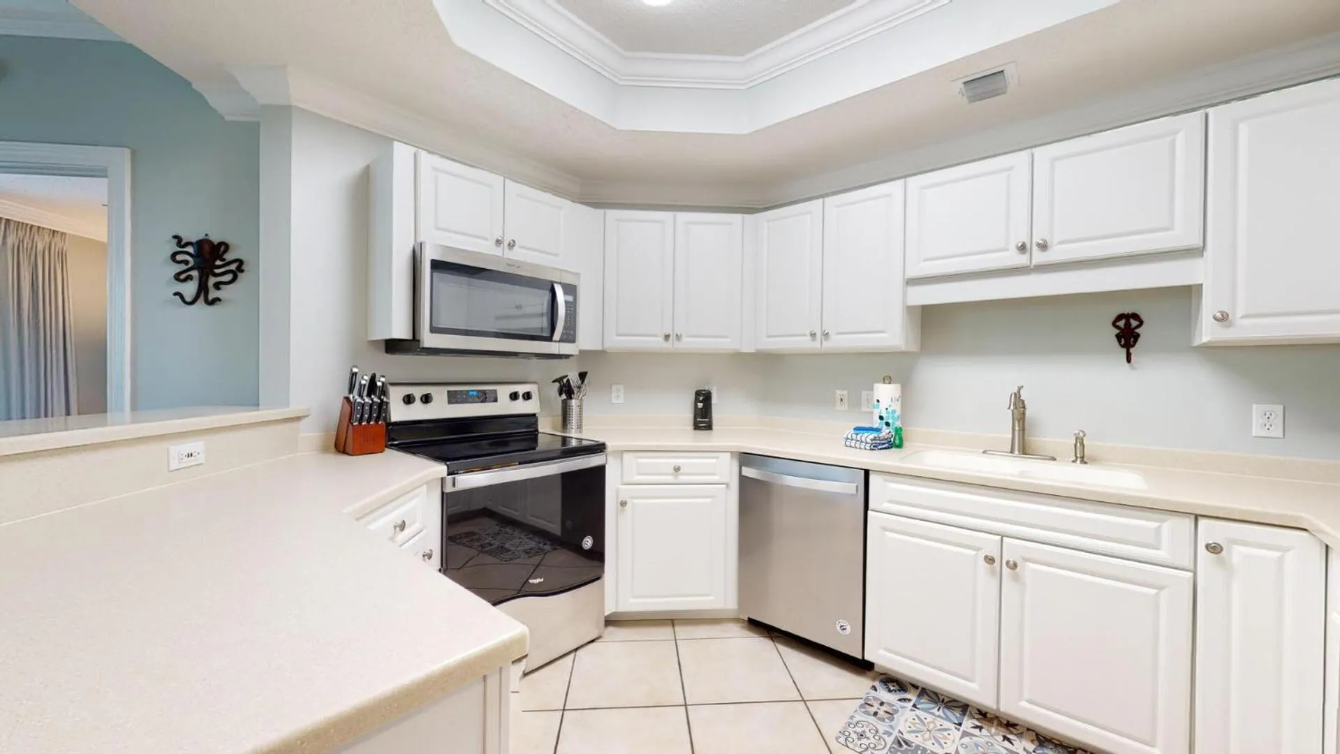 3br/3ba w/ Lazy River & Slide Sleeps 8