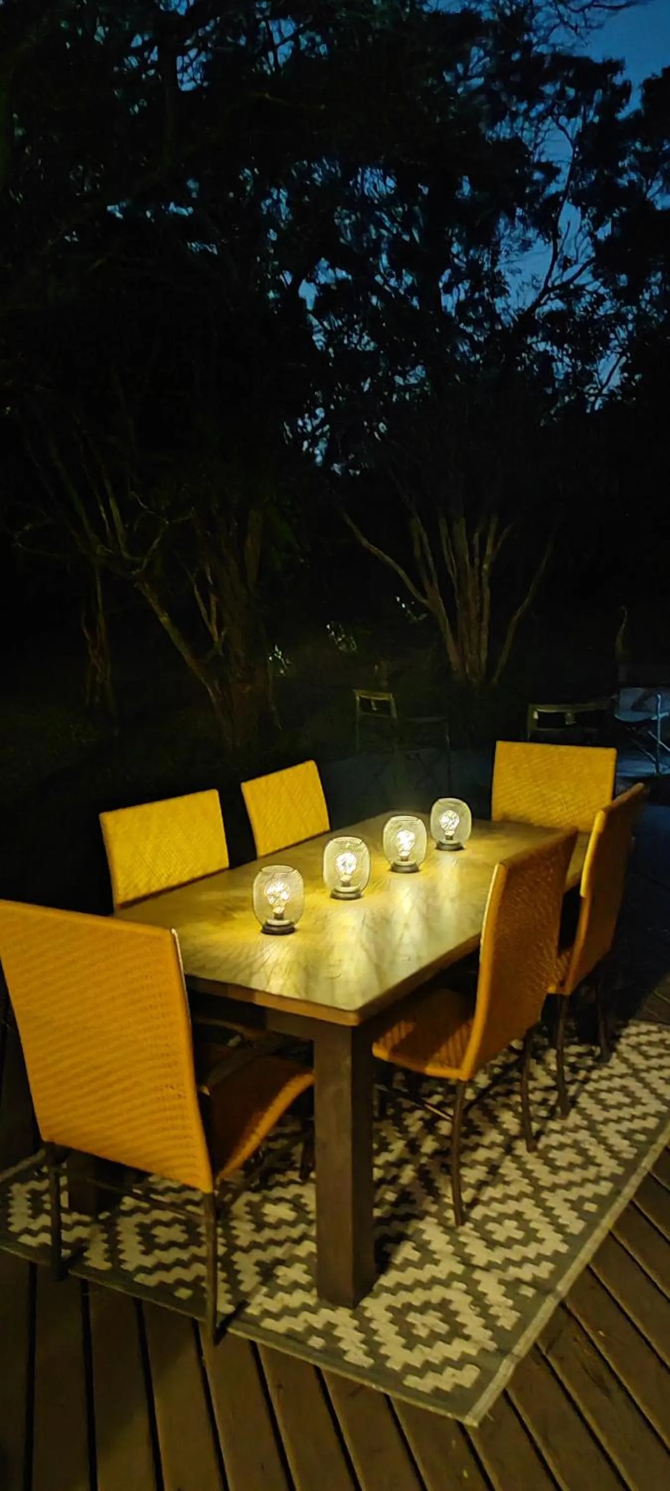 Dining area in Thornwood