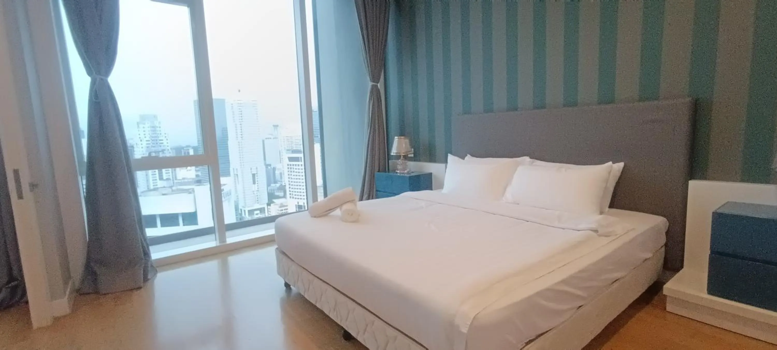 Bed in Sidemen Suites at Platinum KLCC