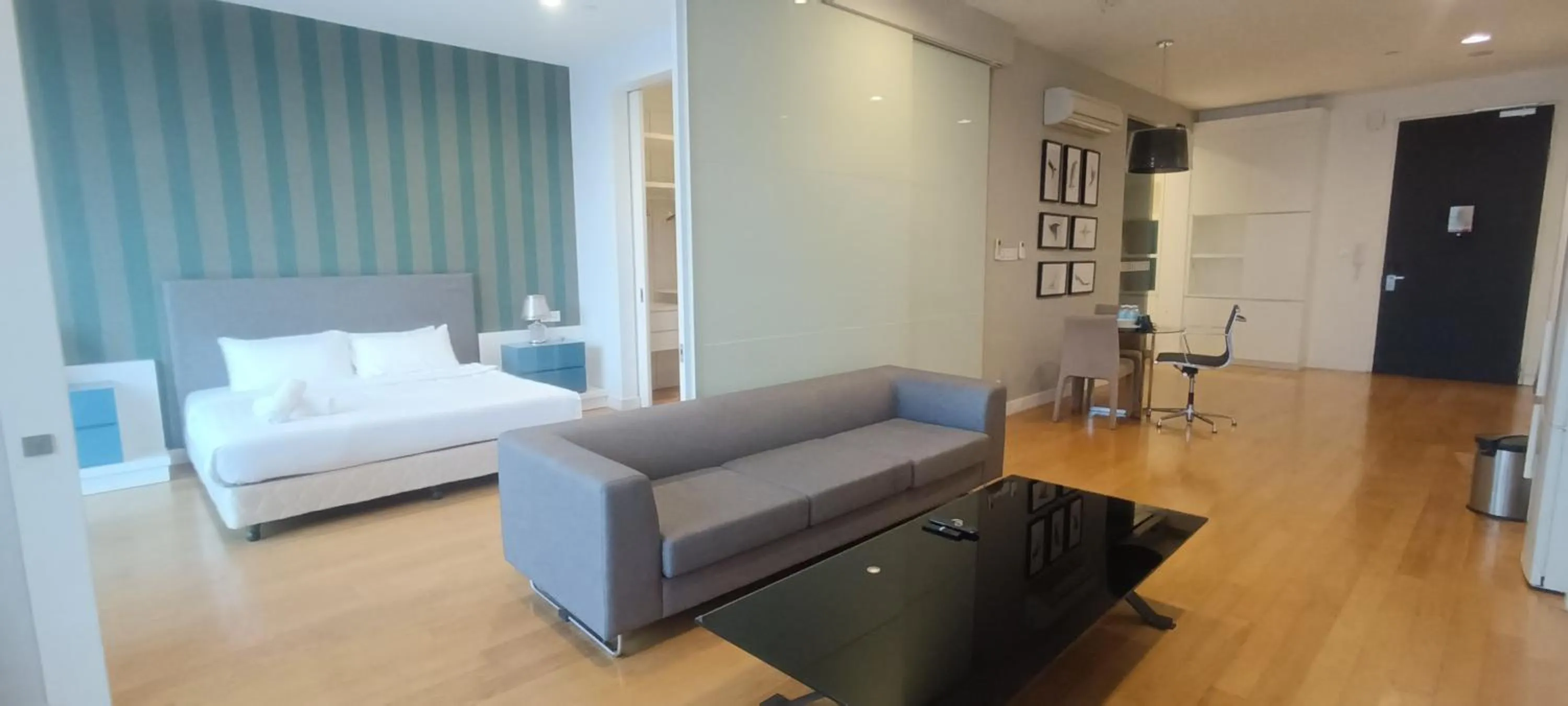 TV and multimedia in Sidemen Suites at Platinum KLCC