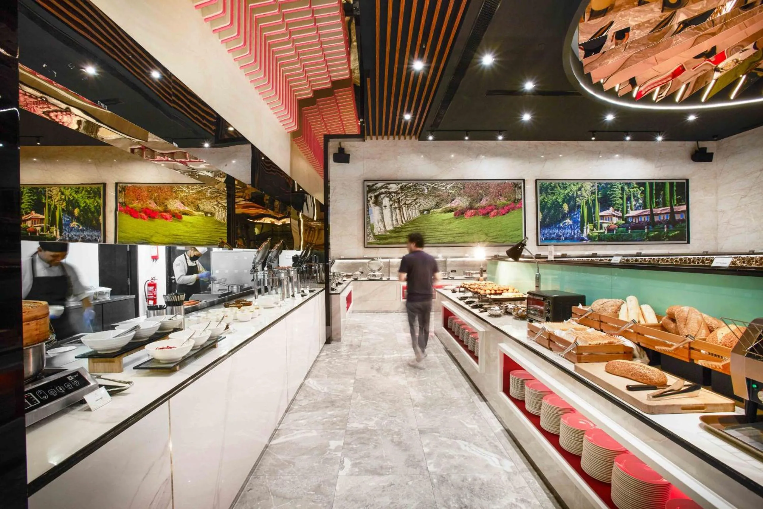 Restaurant/places to eat in Sidemen Suites at Platinum KLCC