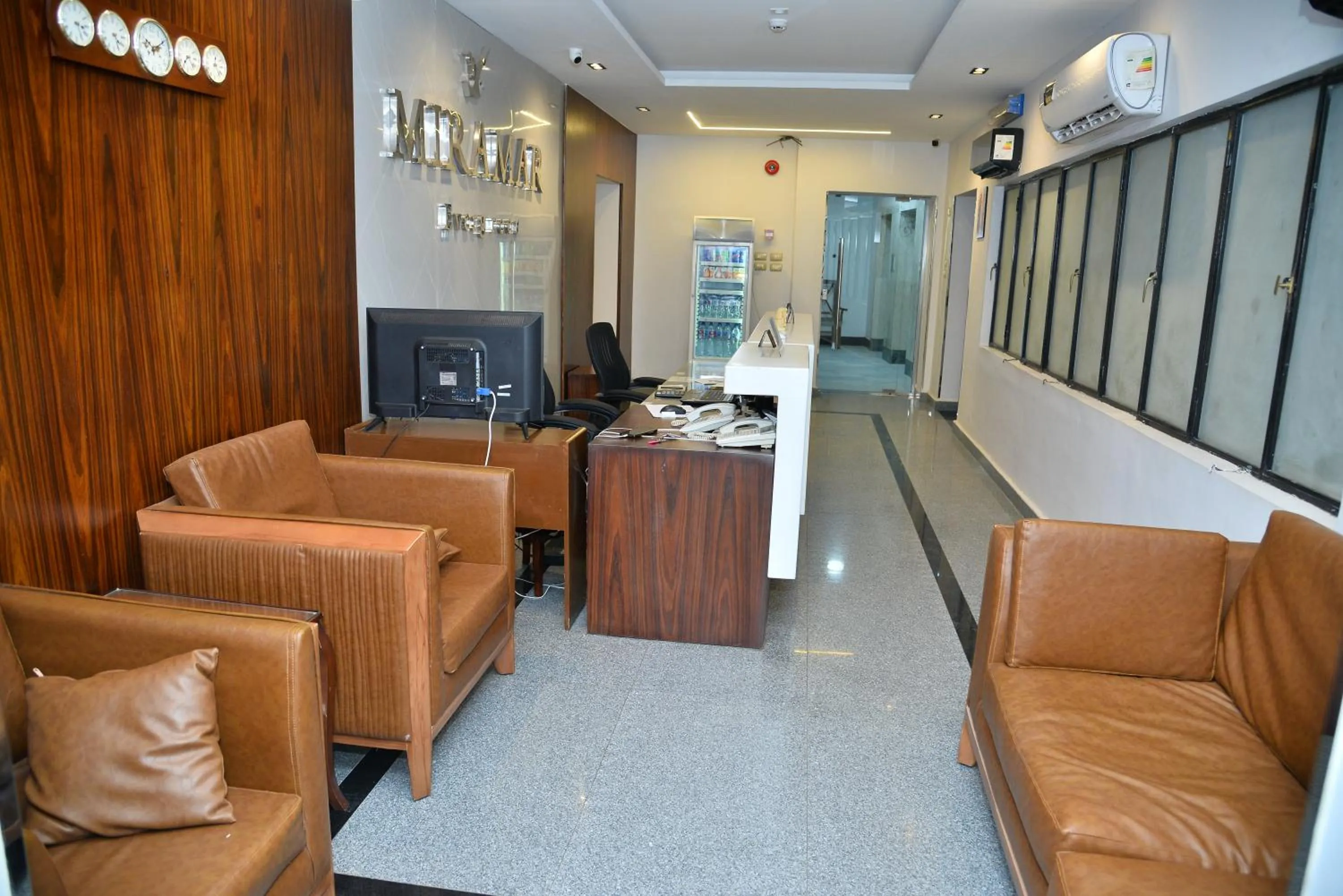 Lobby or reception in Miramar Evergreen Hotel