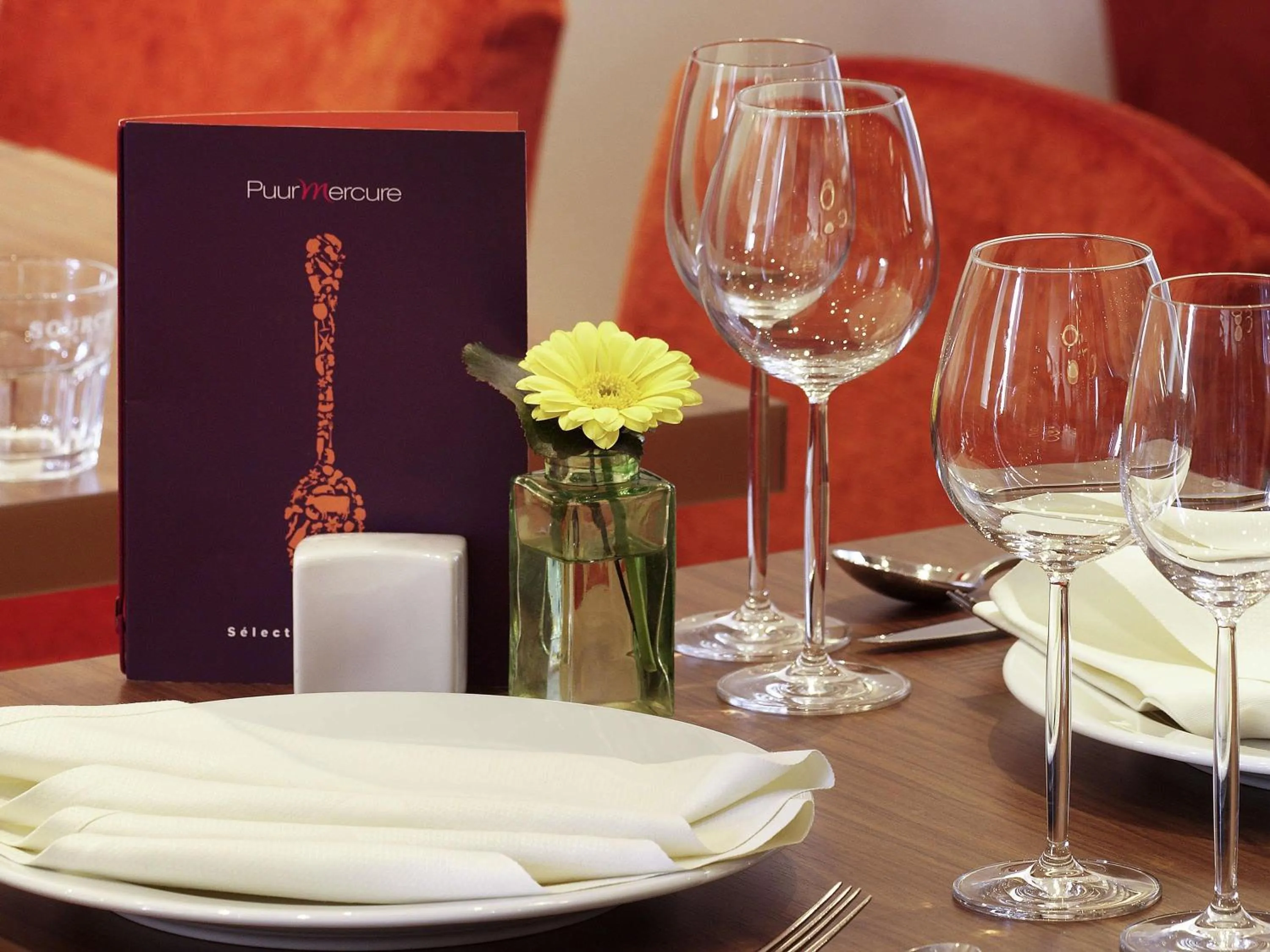 Restaurant/places to eat in Mercure Hotel Groningen Martiniplaza