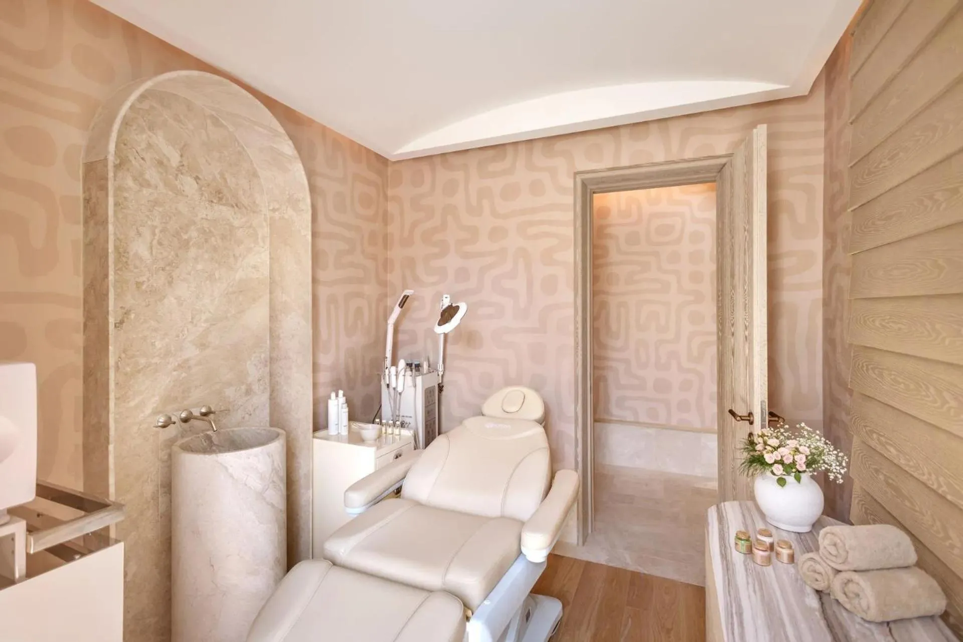 Spa and wellness centre/facilities in BIJAL