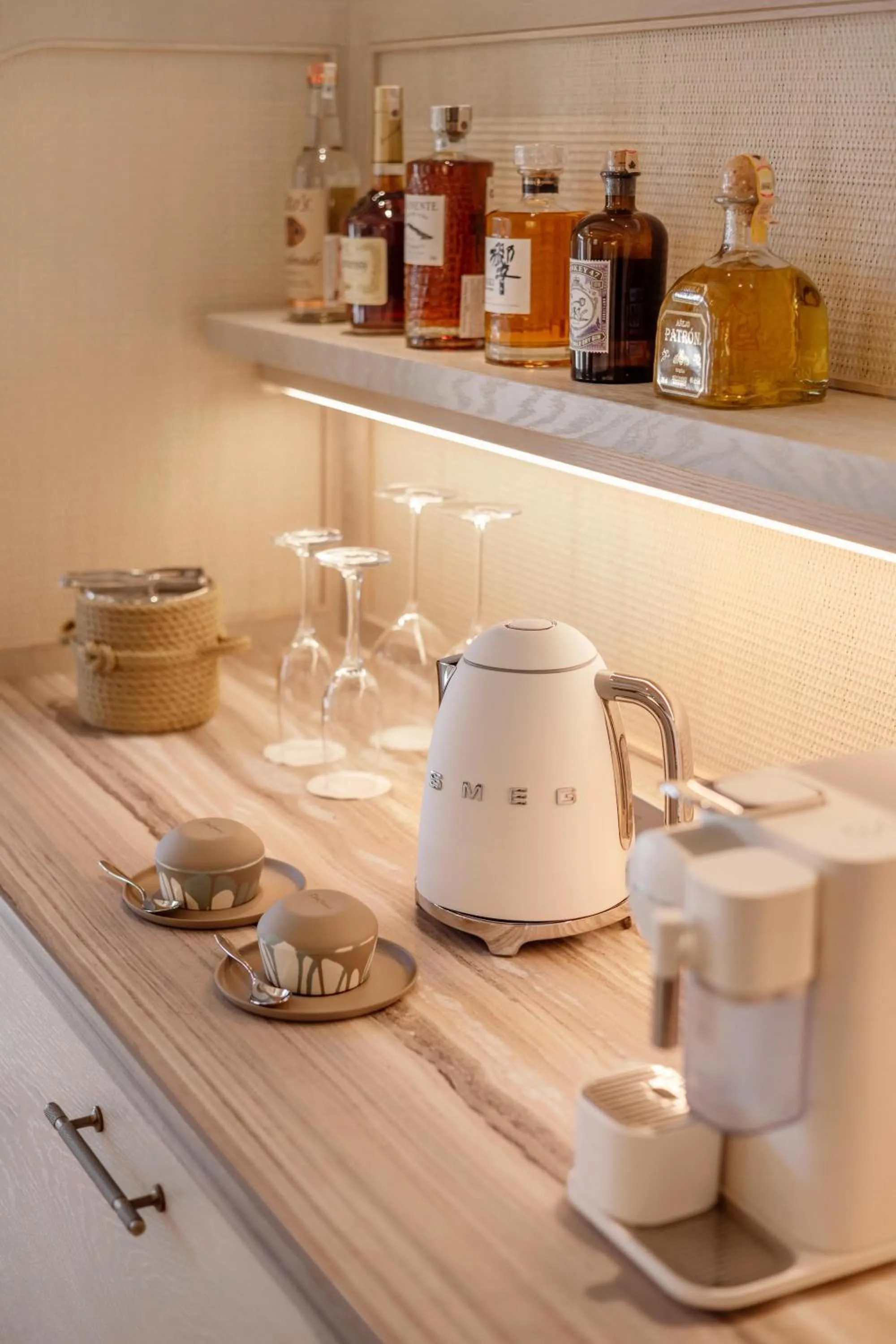 Coffee/tea facilities in BIJAL