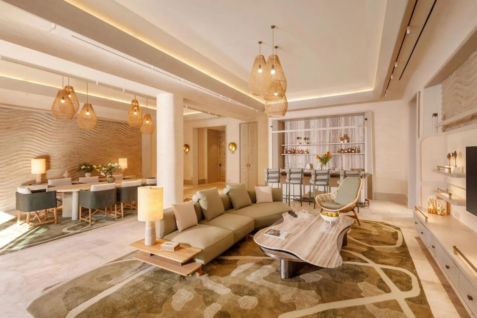 Communal lounge/ TV room in BIJAL