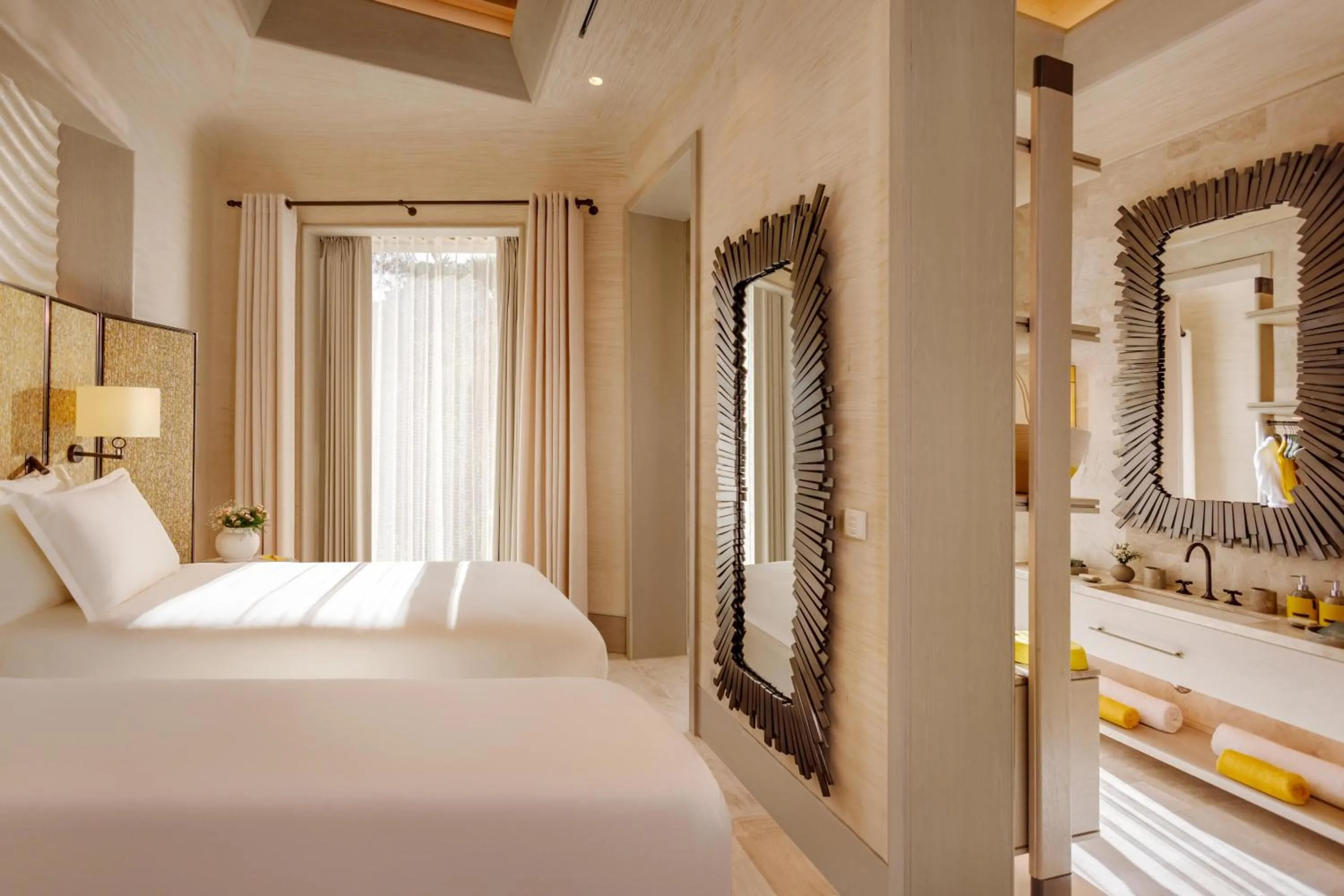 Photo of the whole room, Bed in BIJAL