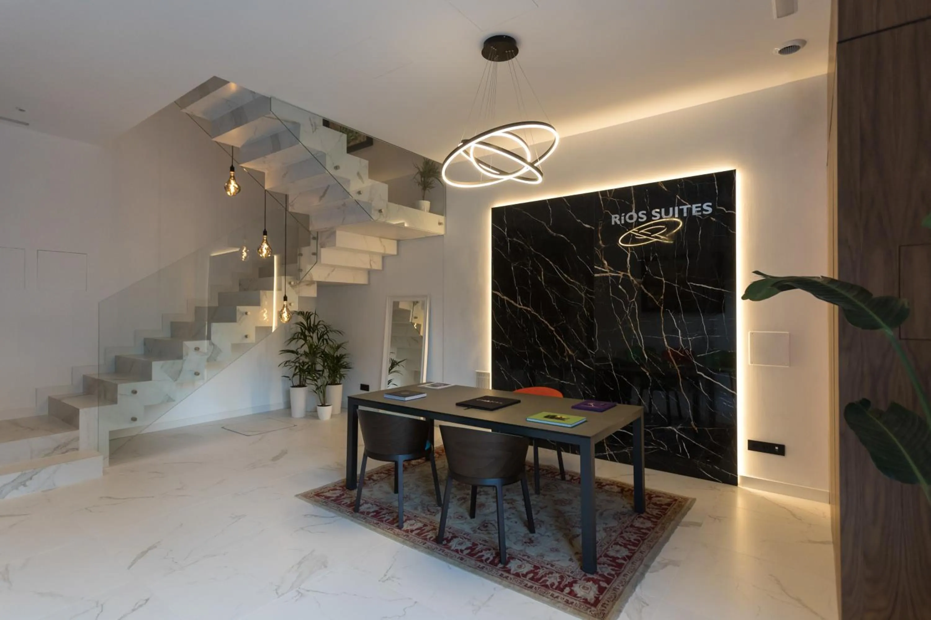 Lobby or reception in RÍOS SUITES Tudela