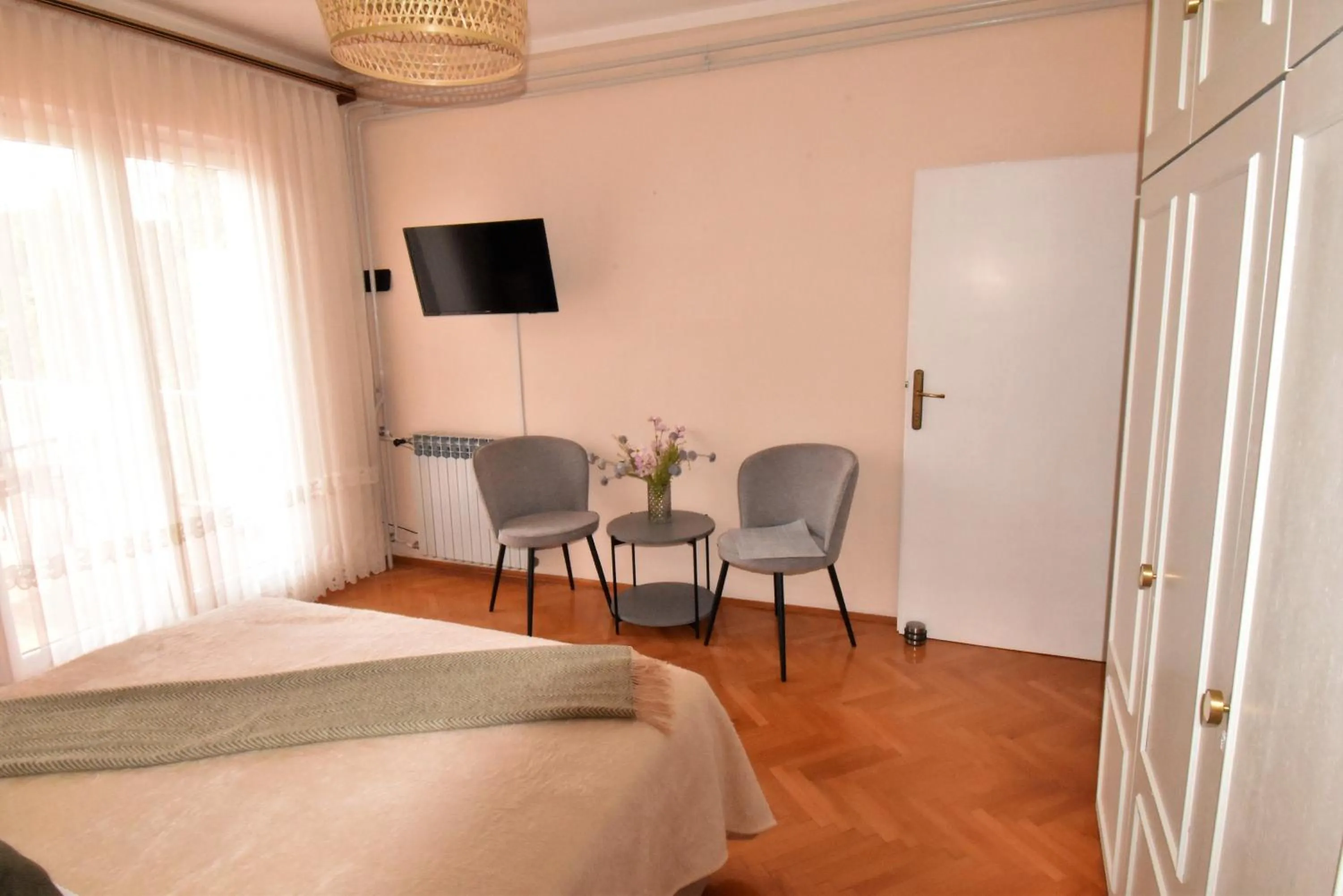 TV and multimedia, Bed in Guest House Kanjuo