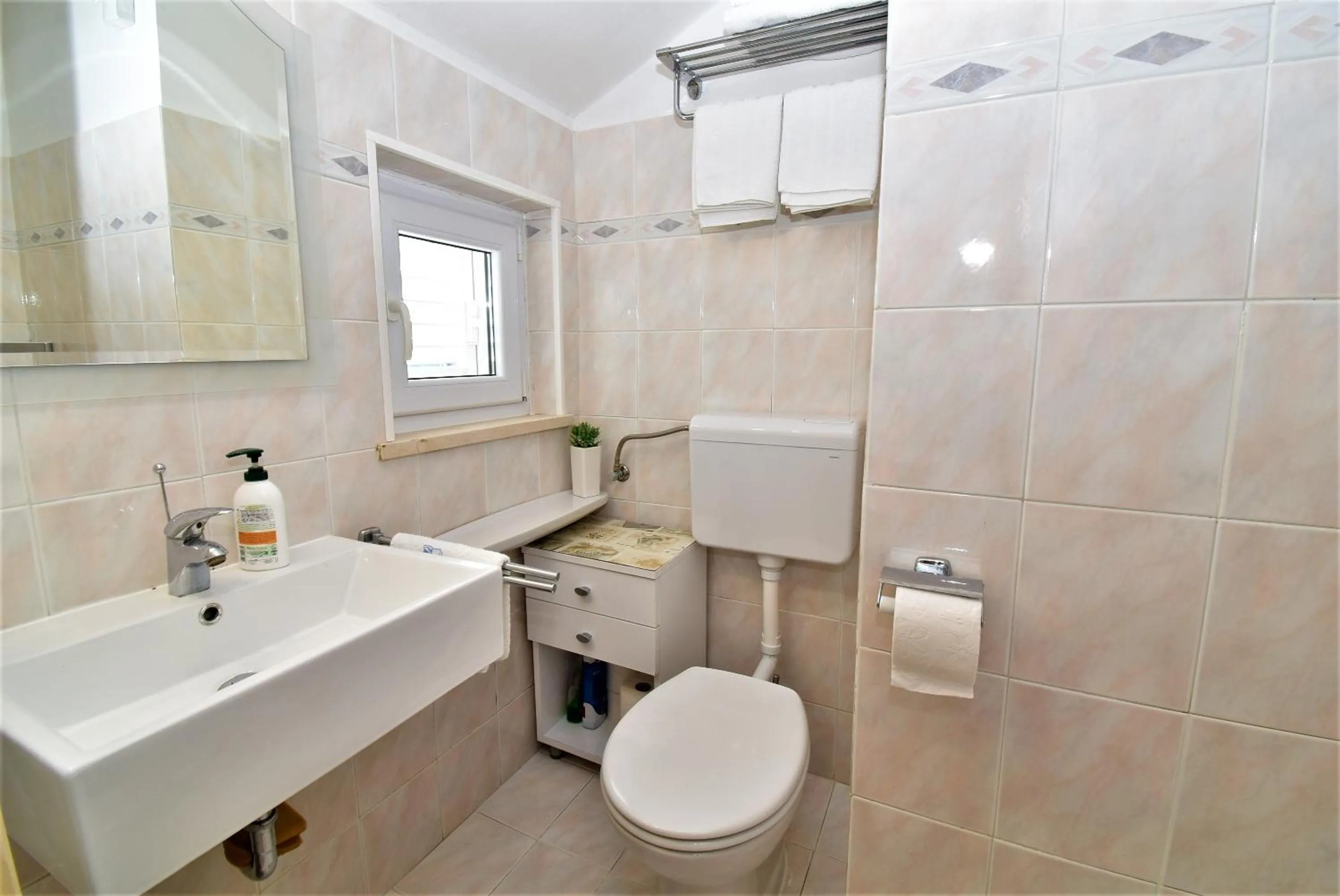 Bathroom in Guest House Kanjuo