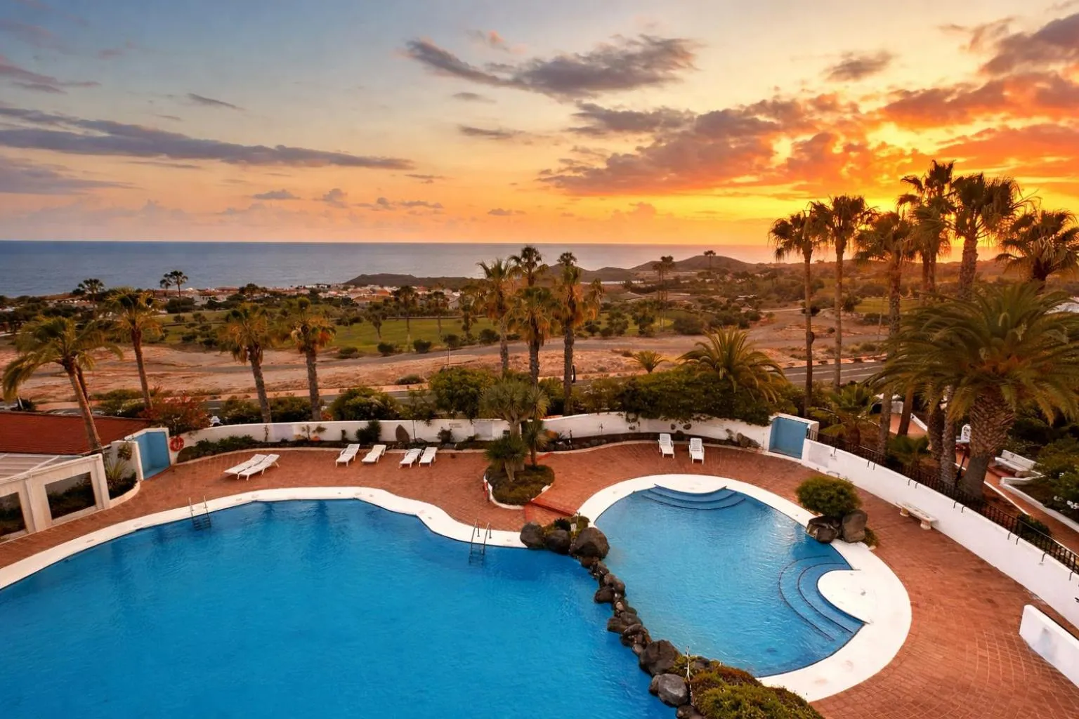 Suite Poseidon - Stunning Ocean & Pool View Terrace