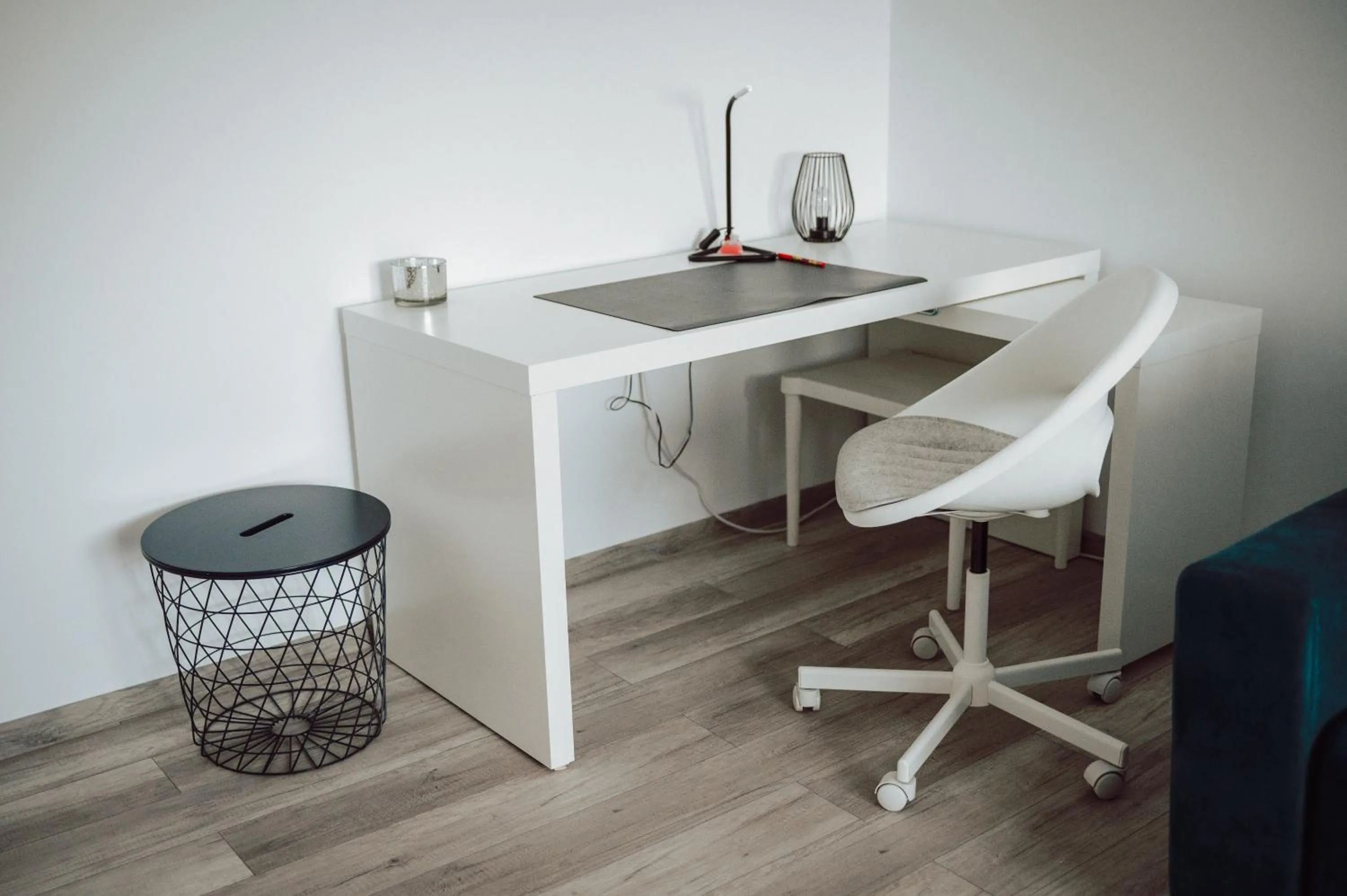 Adrian Home Delice