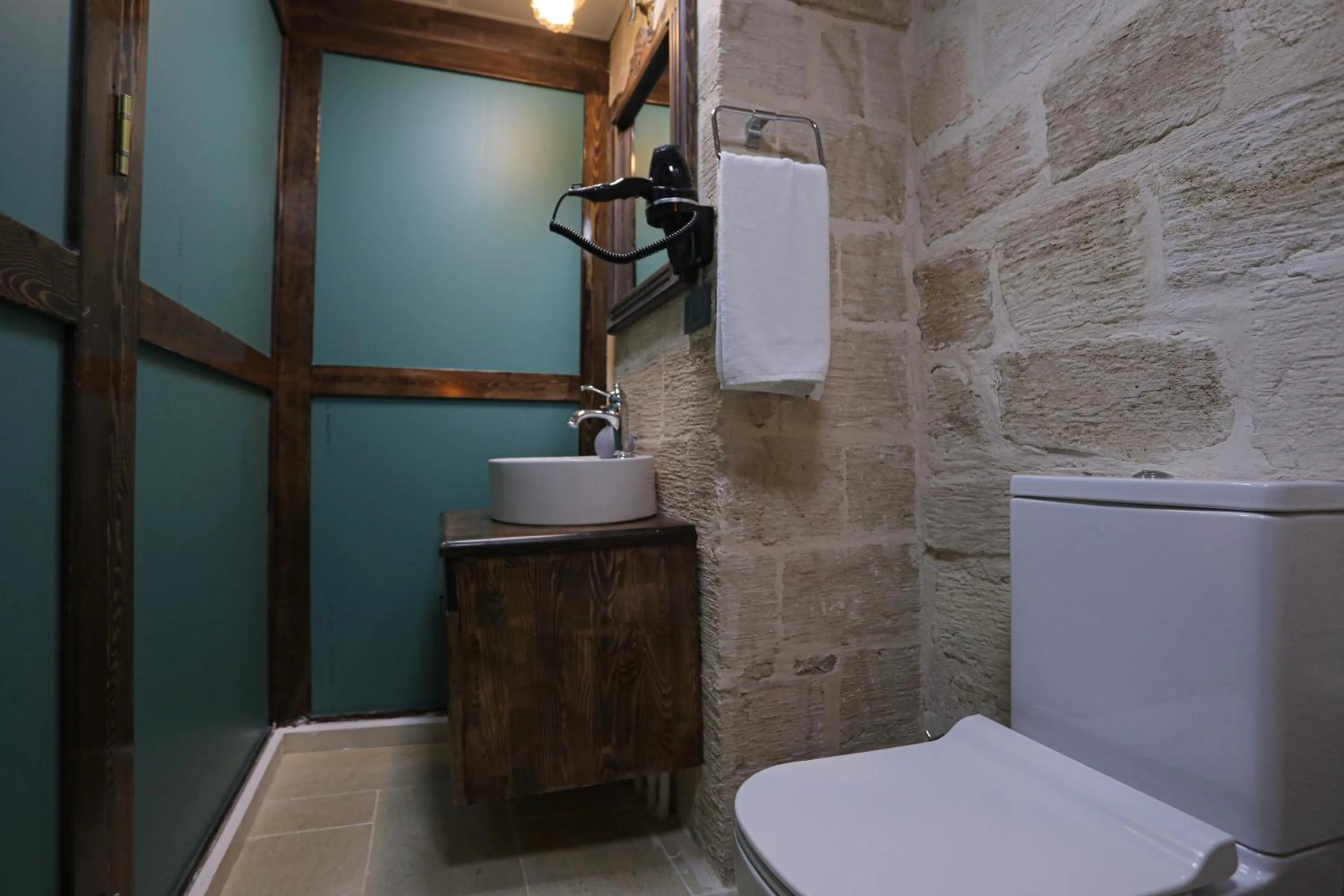 Toilet in Ankahan Konağı