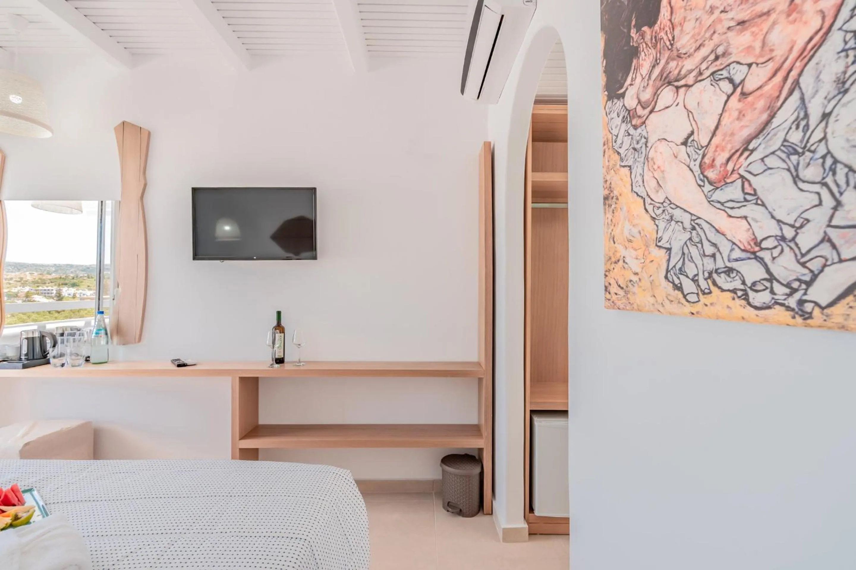 TV and multimedia, Bed in Aloe Hotel - Adults Only