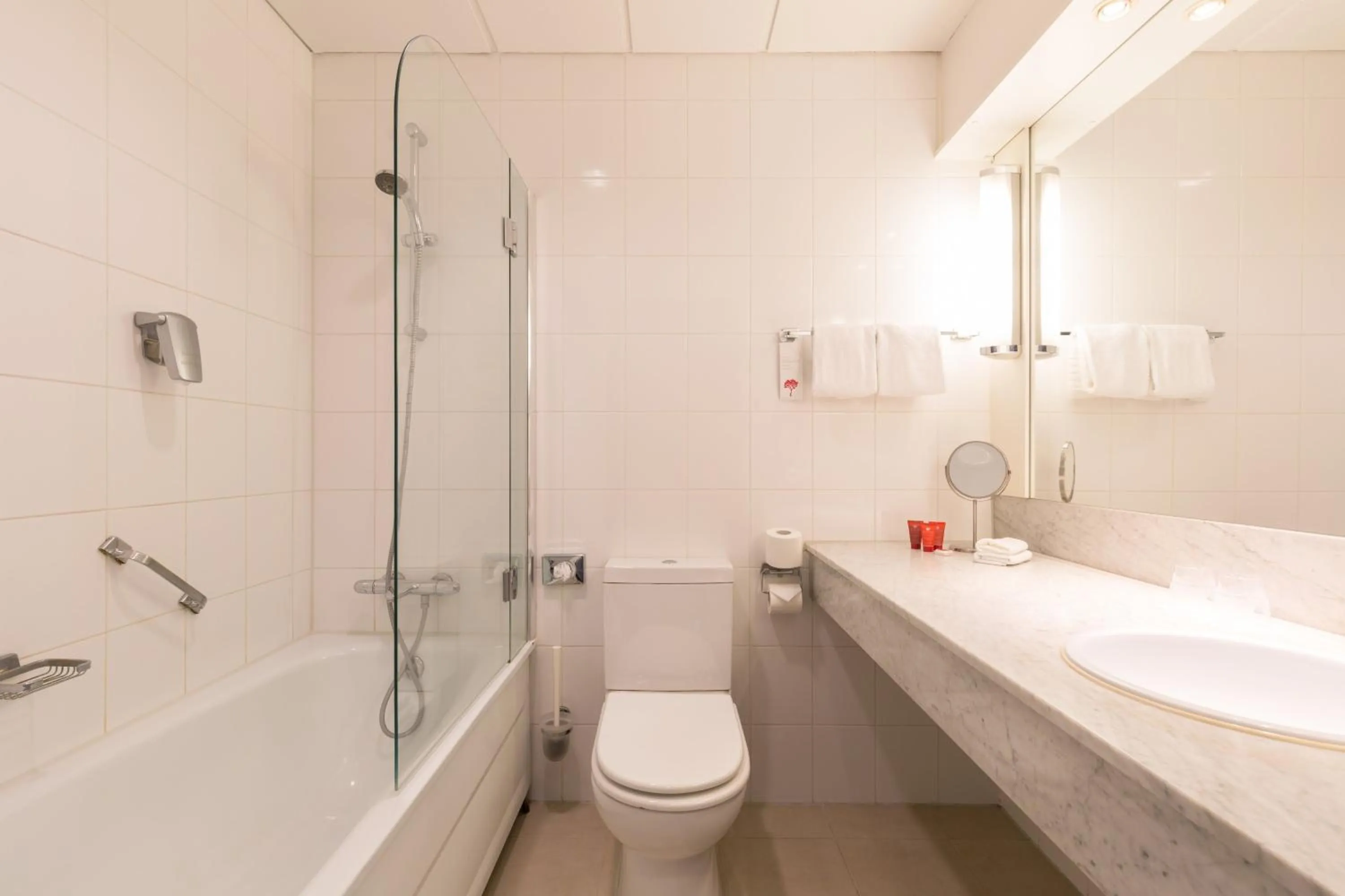 Photo of the whole room in Leonardo Hotel Lelystad City Center