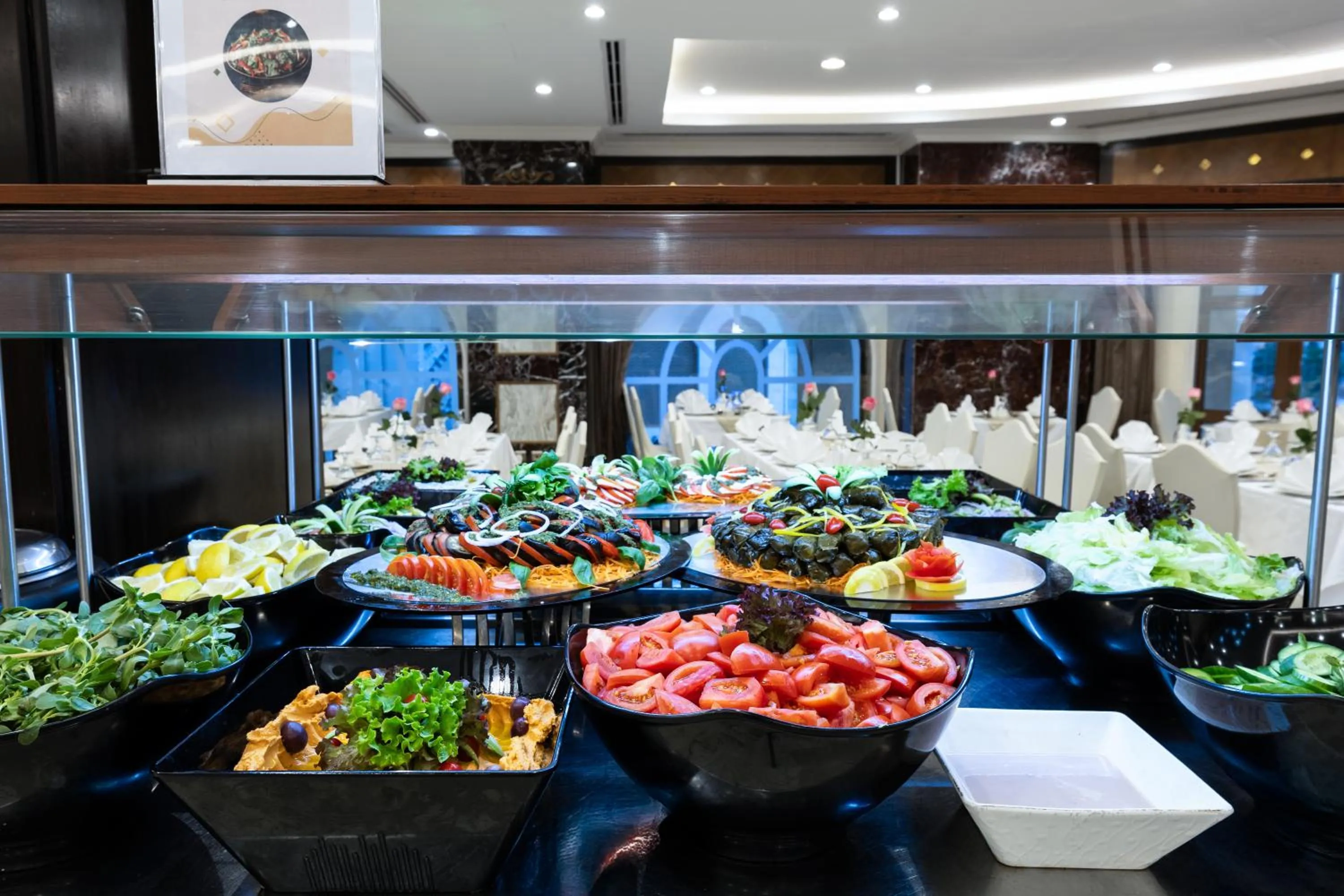 Food and drinks in Emaar Al Mektan Hotel