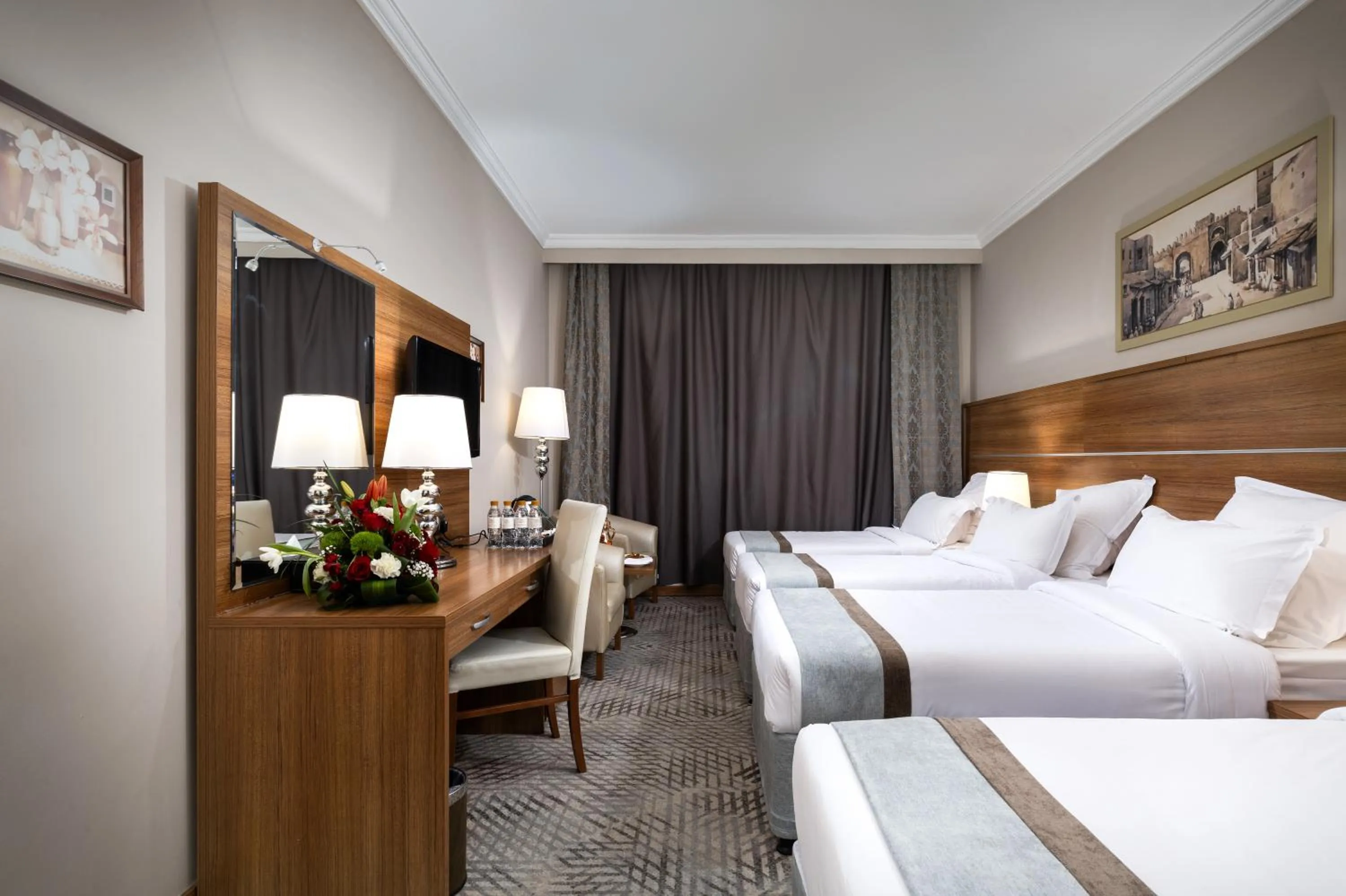 Bedroom, Bed in Emaar Al Mektan Hotel