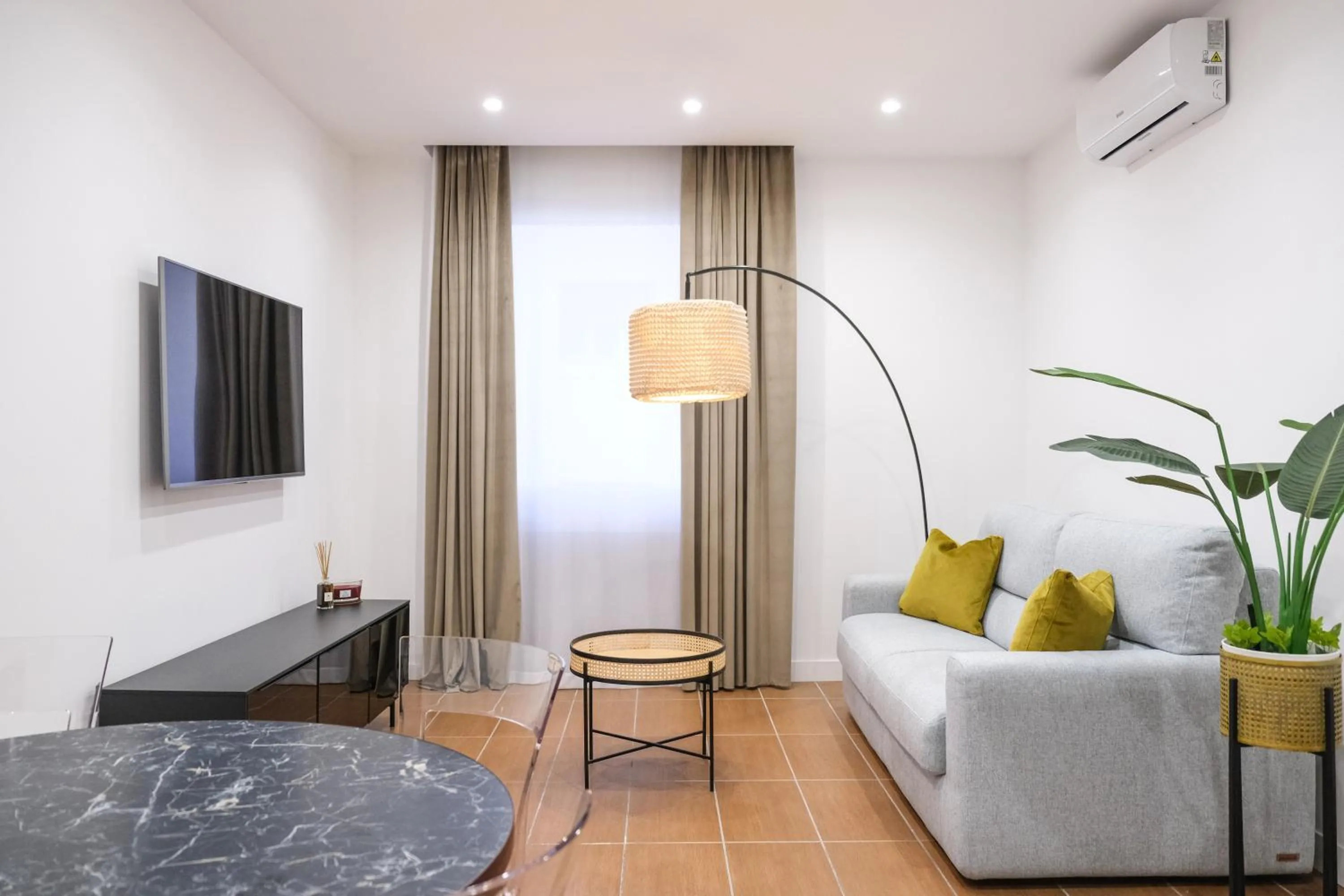 Aroma Apartment, Maschio Angioino-Porto Di Napoli