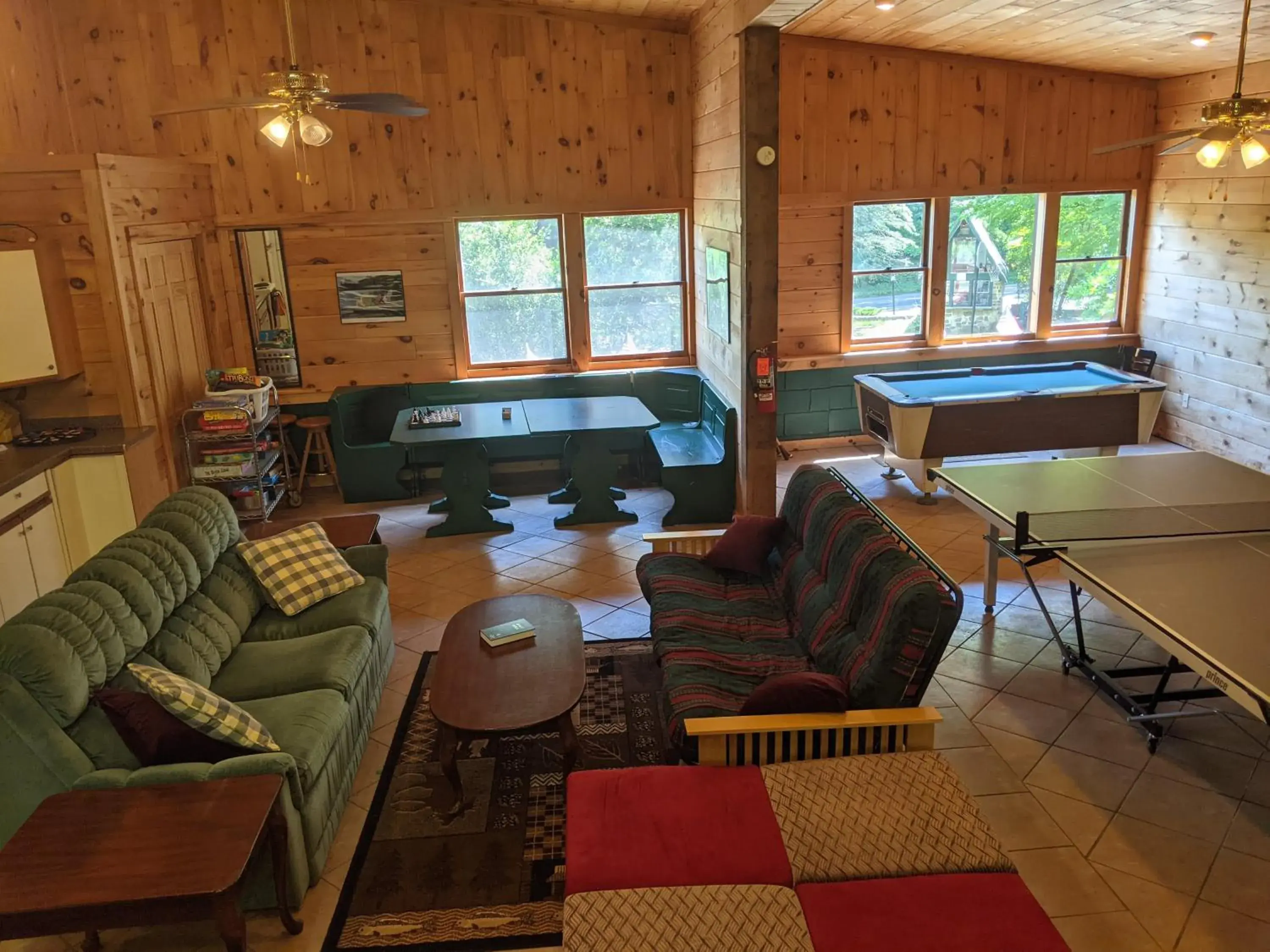 Lounge/Bar in Adirondack Diamond Point Lodge