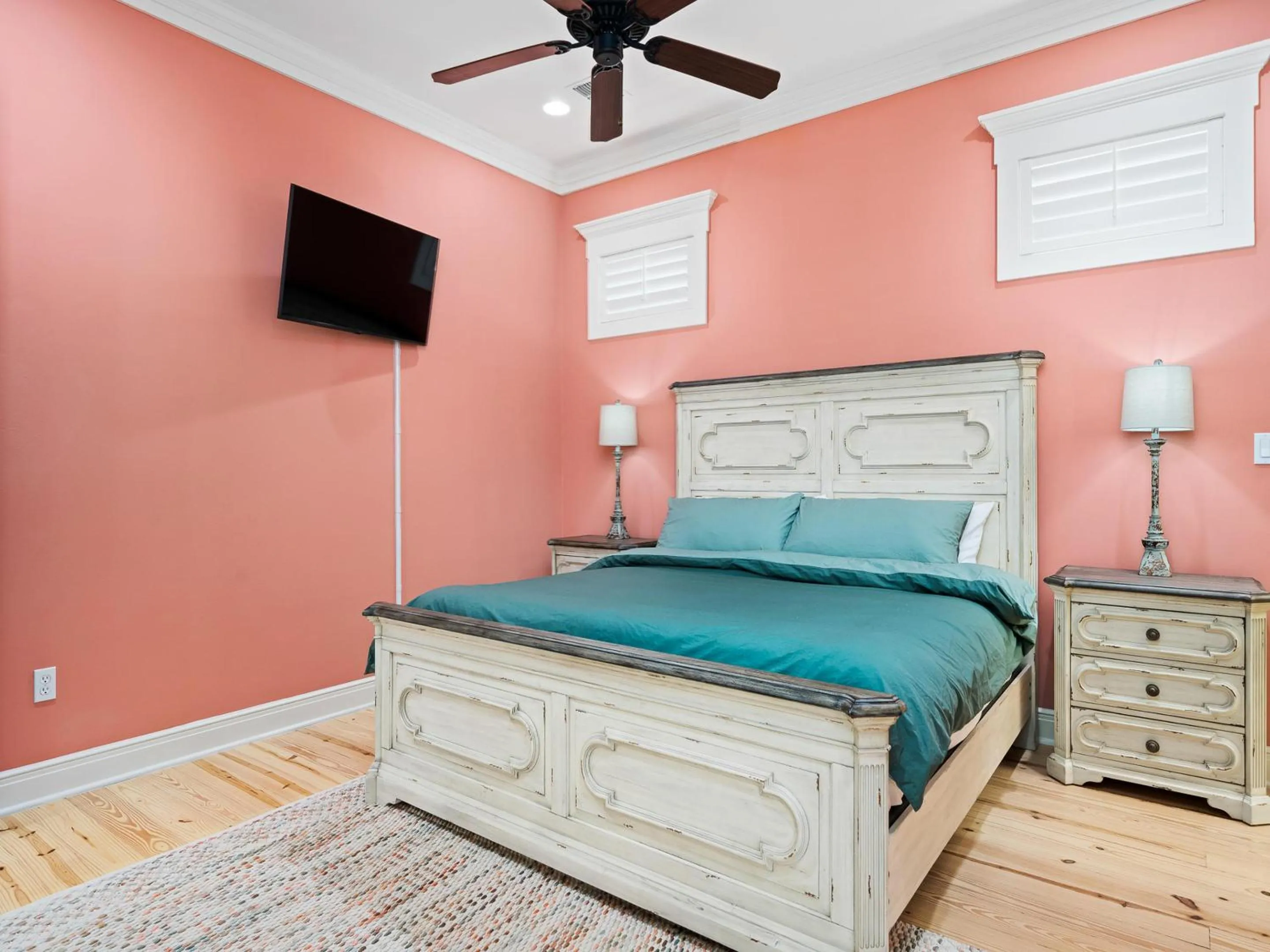 Property building, Bed in Heritage Haven