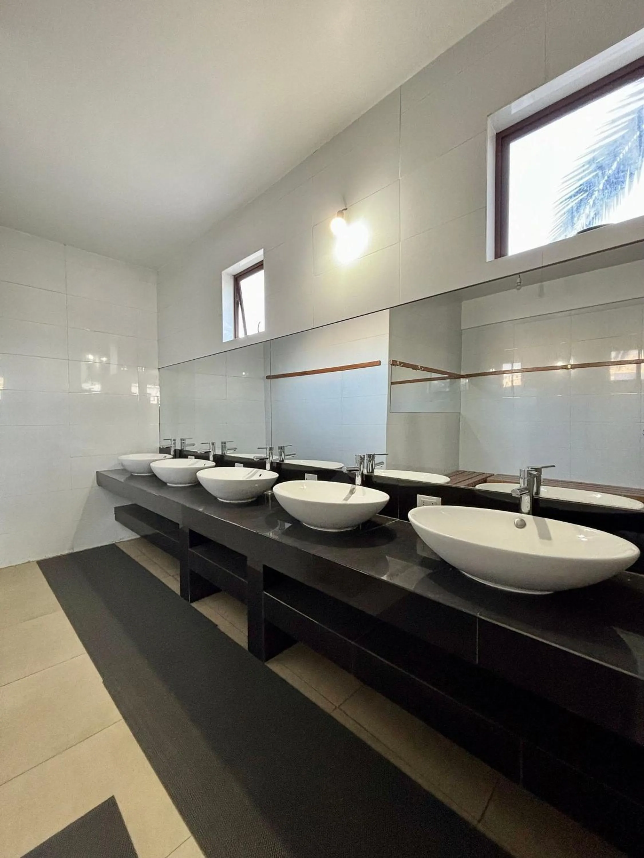 Toilet in Hotel Inside Santiago, Diseñado para ti.