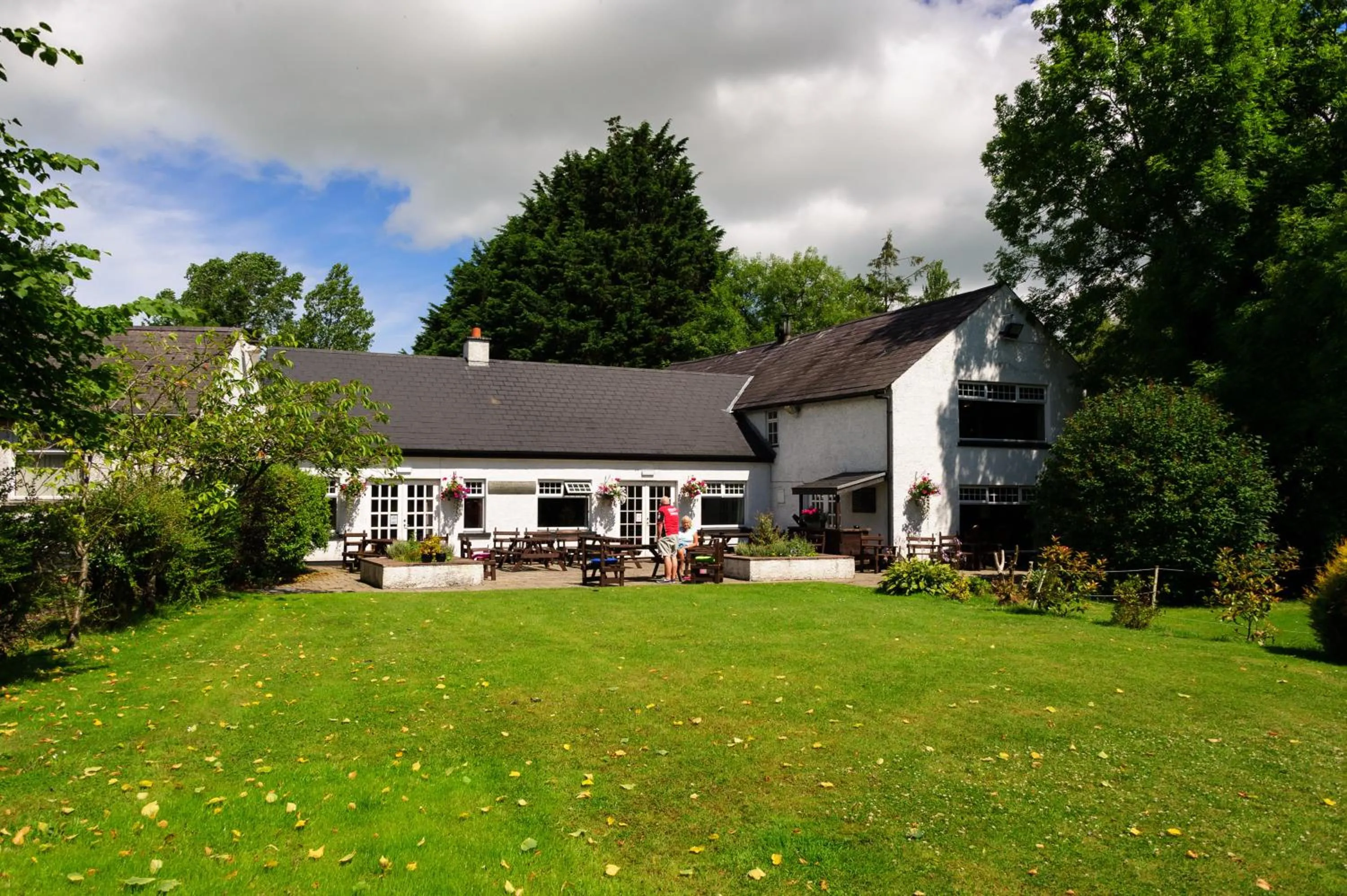 Patio in Brown Trout Golf & Country Inn